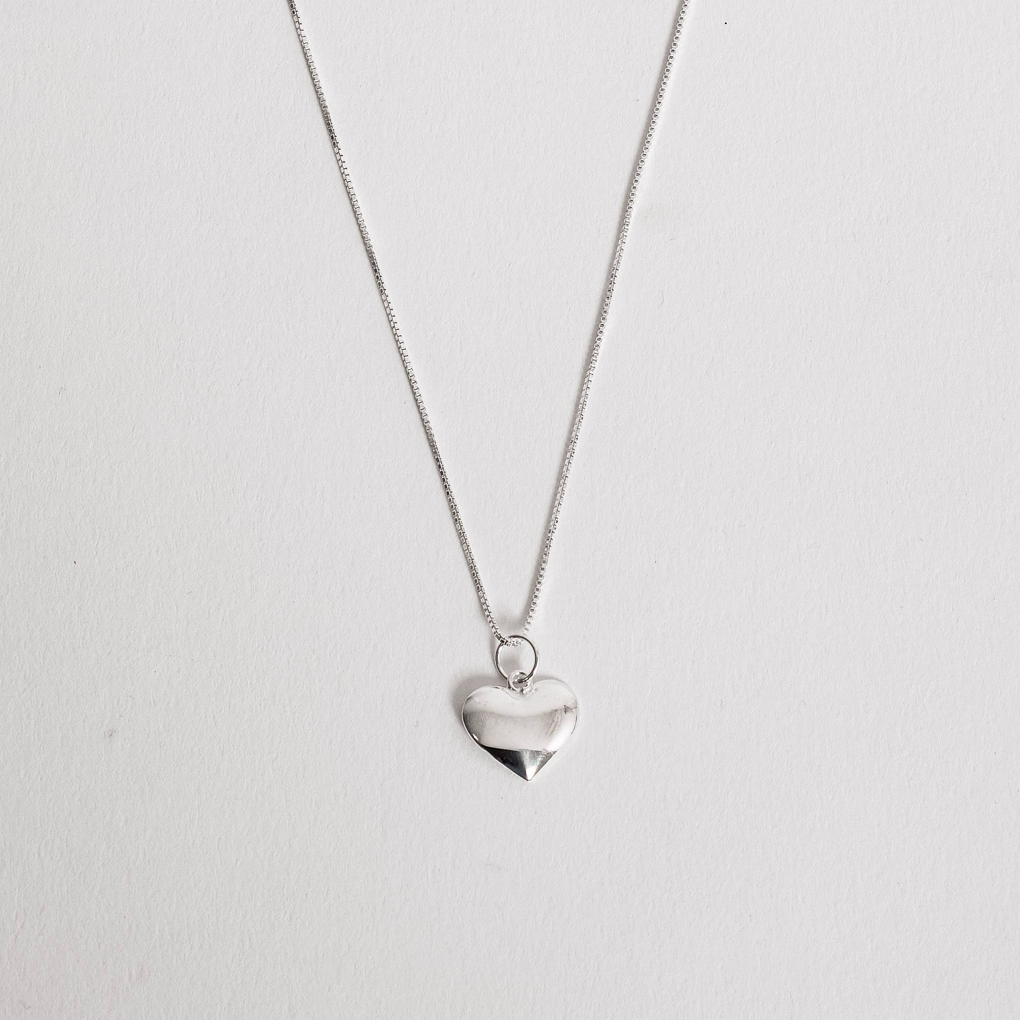 Imagem Colar pingente coração liso 12mm 40cm