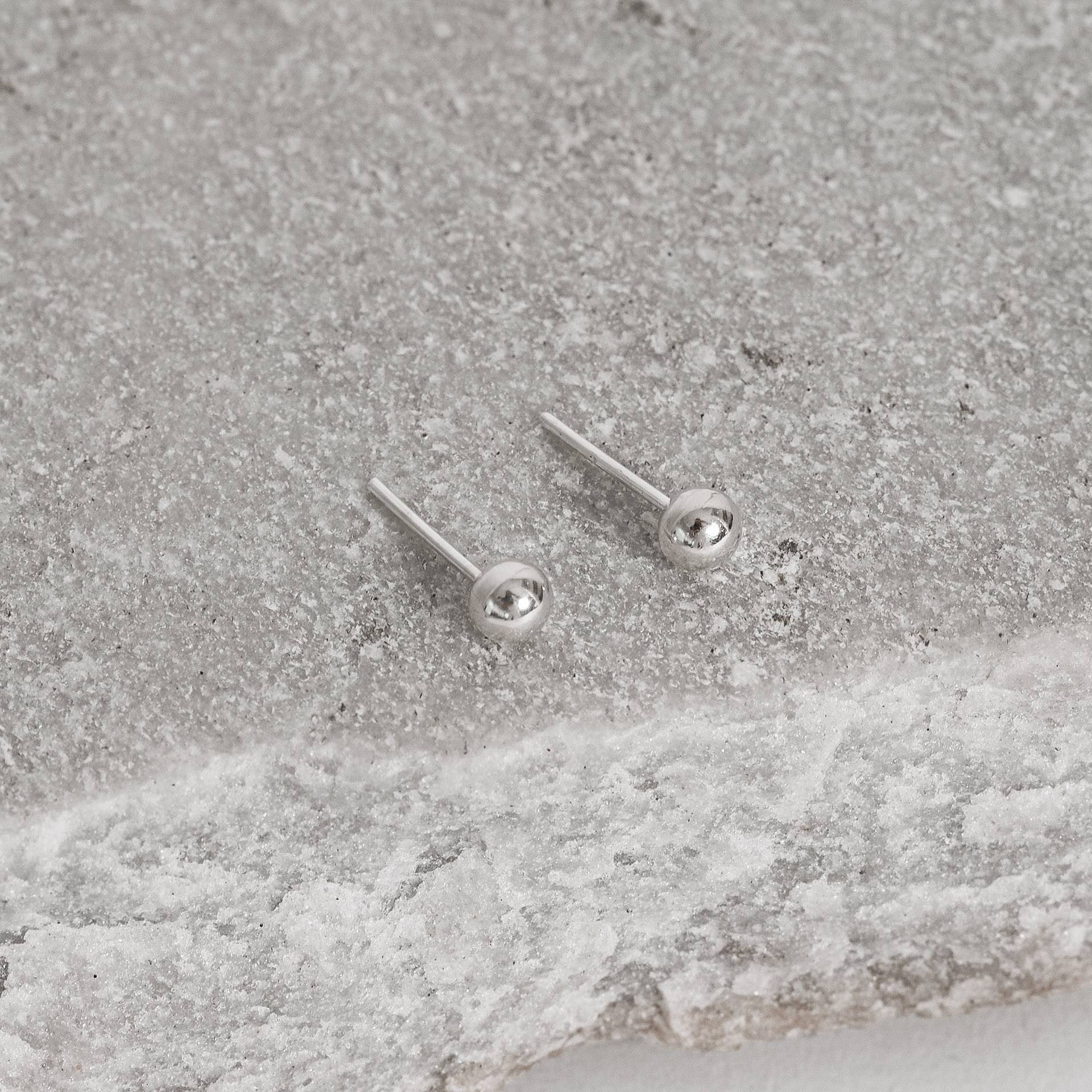 Imagem Secundária Brinco bola 4mm