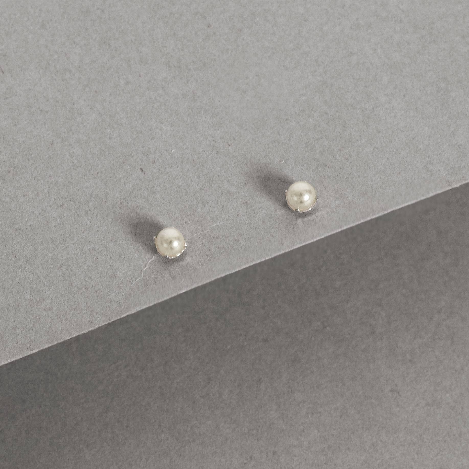 Imagem Brinco pérola 3mm garra