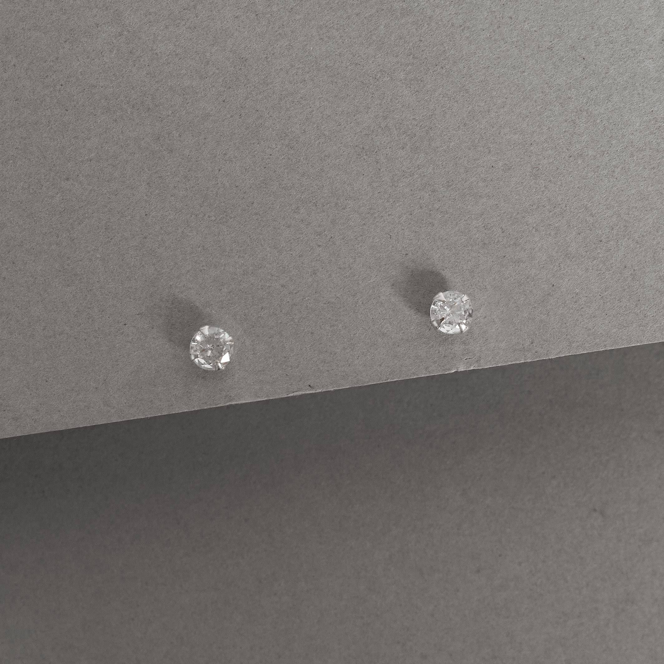 Imagem Brinco zircônia redonda cristal 4mm