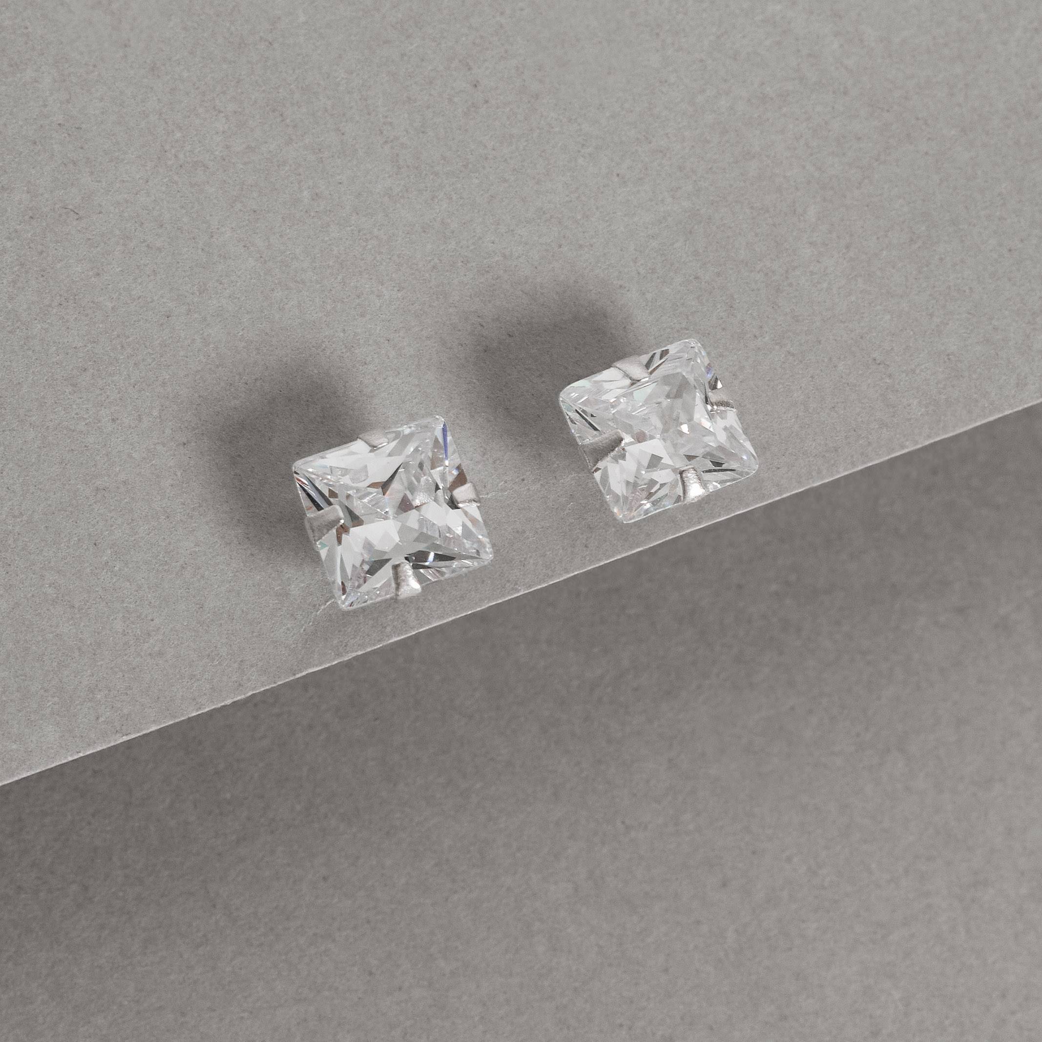 Imagem Brinco zircônia quadrada cristal 9mm