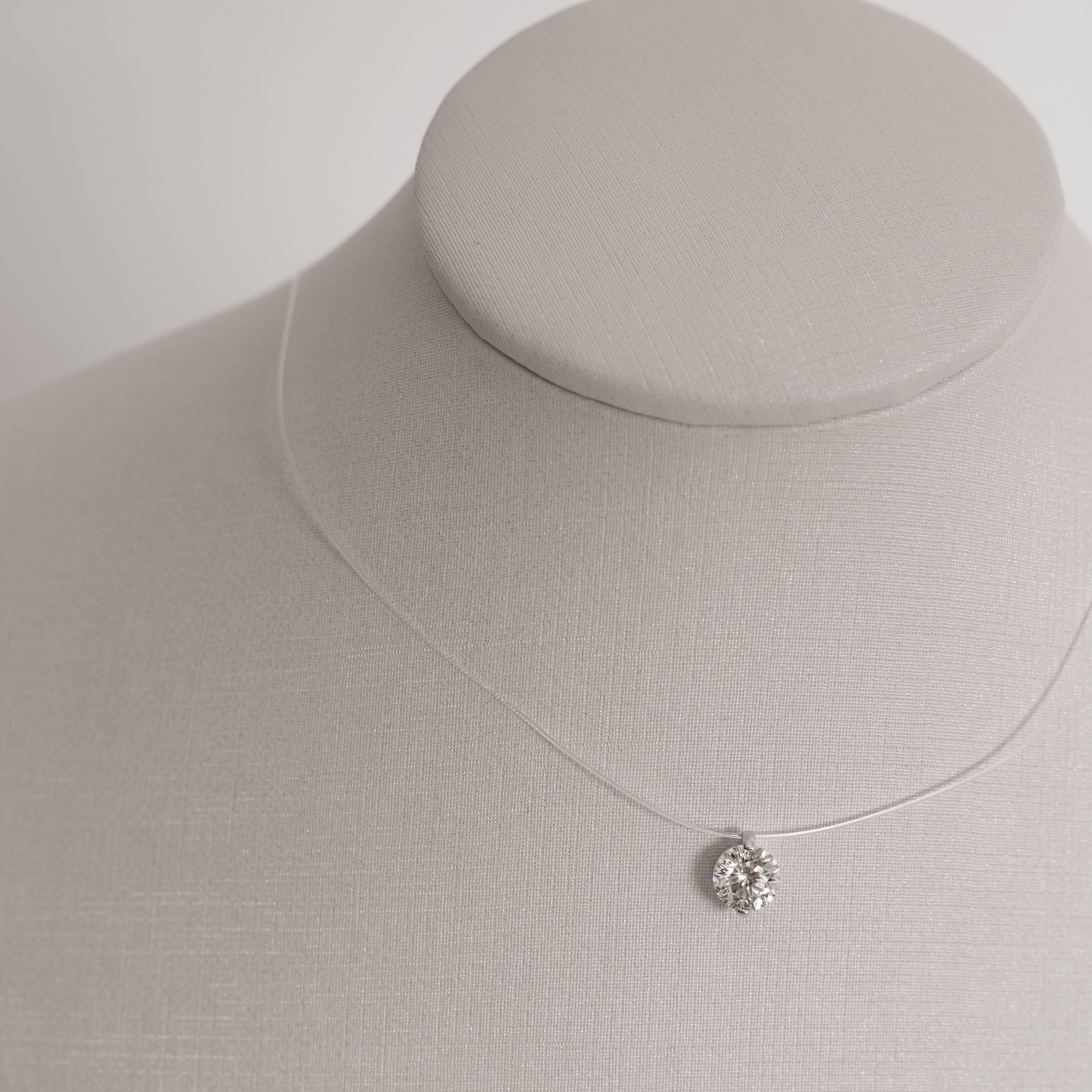 Colar nylon moissanite 8mm 40+5cm ródio