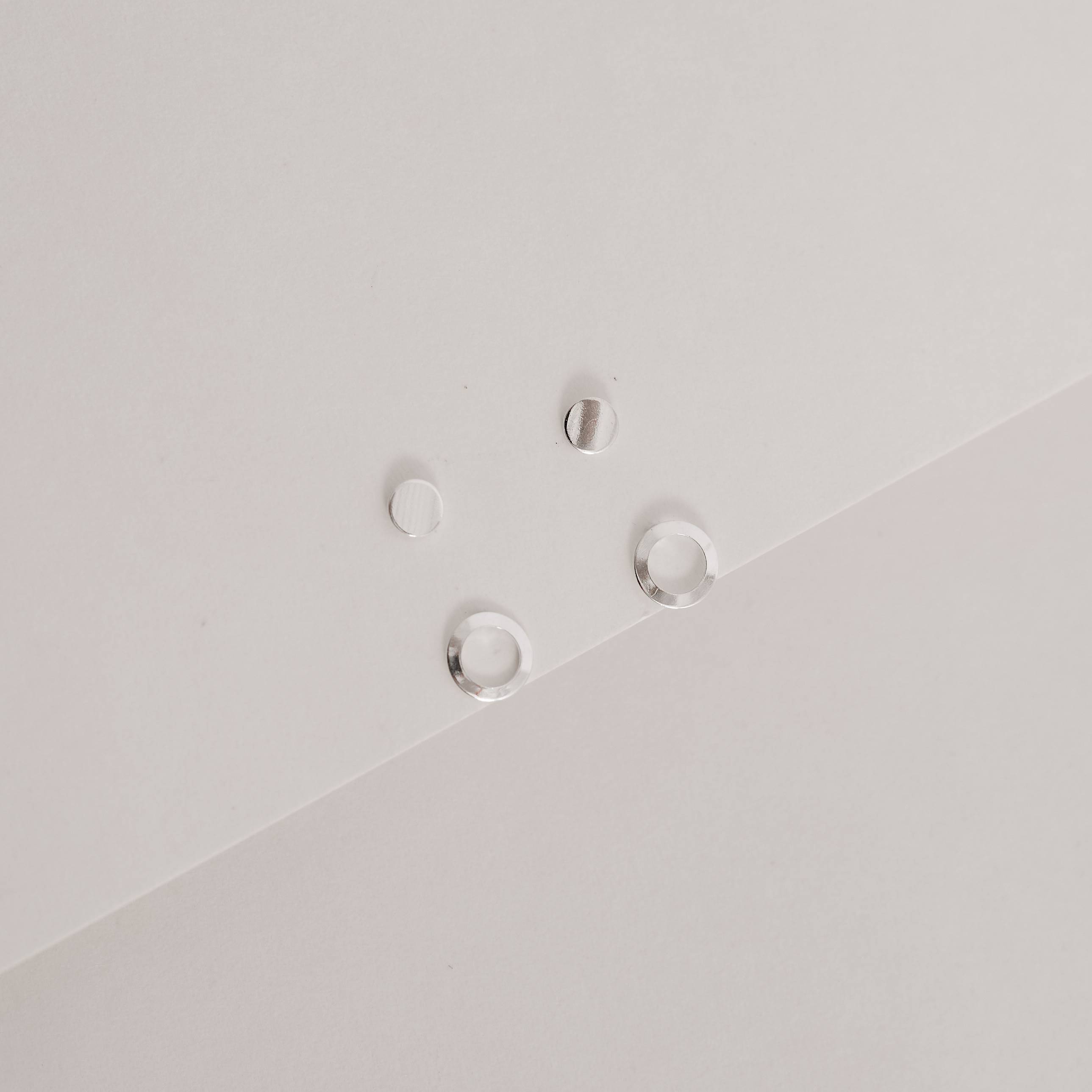 Dupla círculo 4mm e círculo vazado 6mm