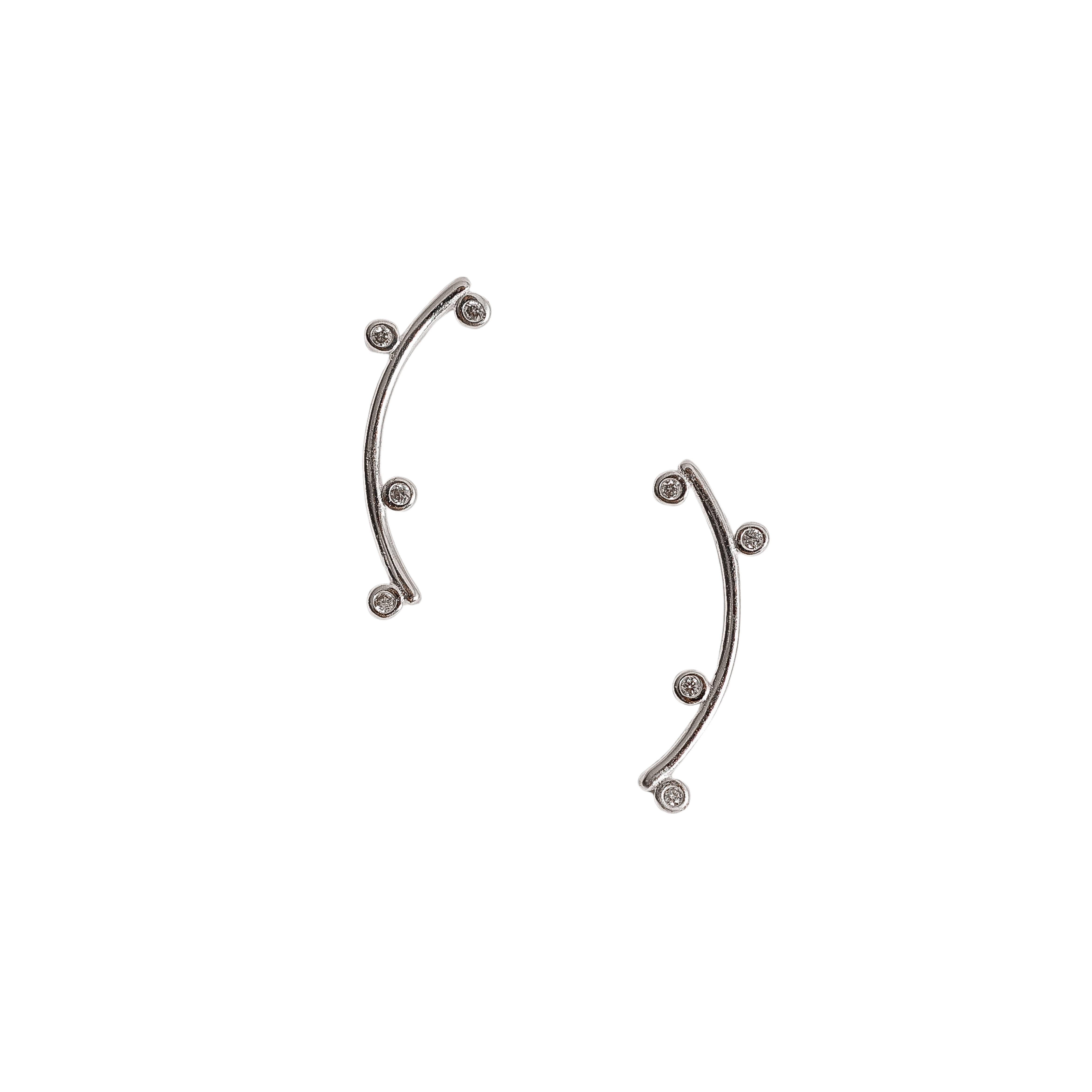 Imagem Brinco curva com zircônias 21mm