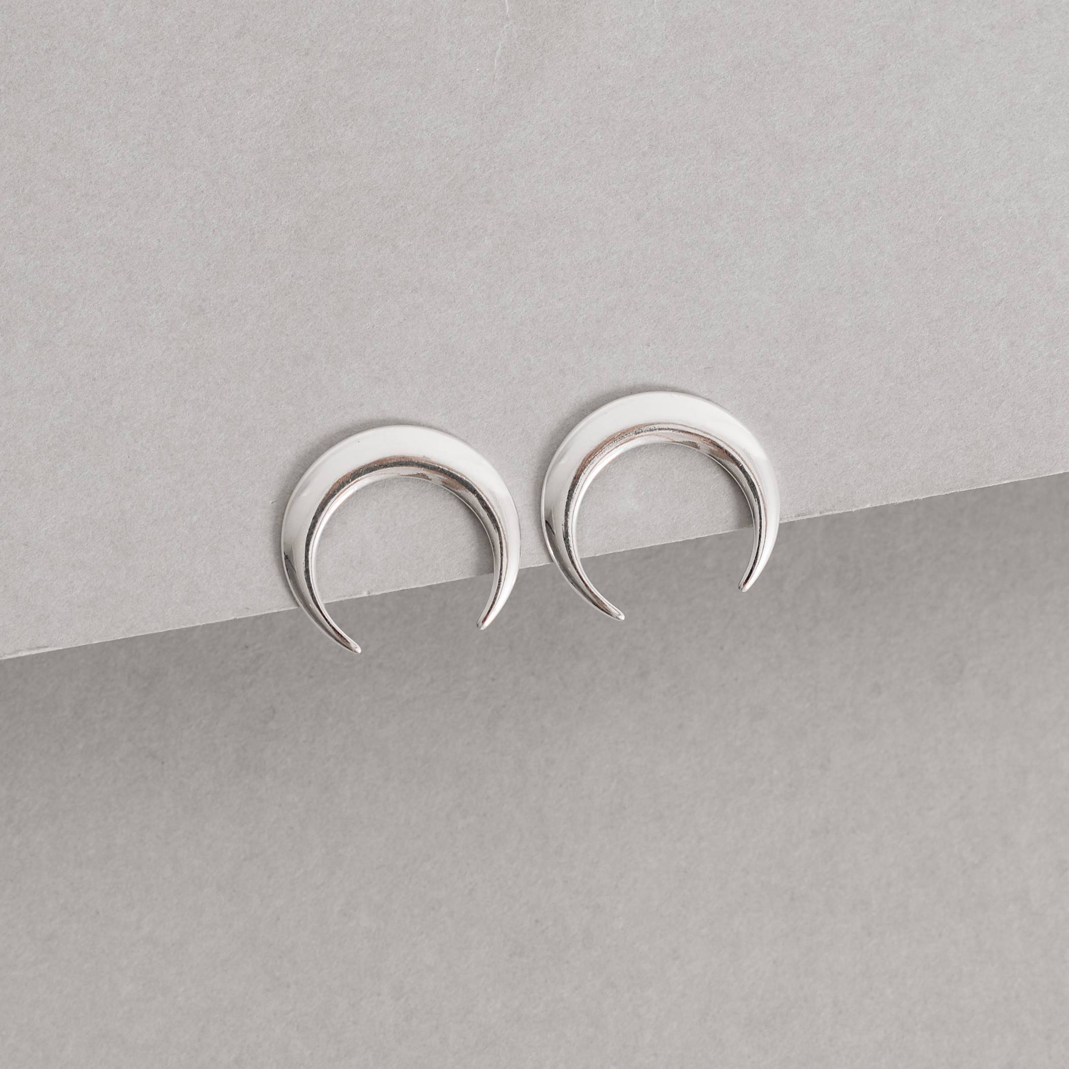 Imagem Secundária Brinco lua invertida 16mm