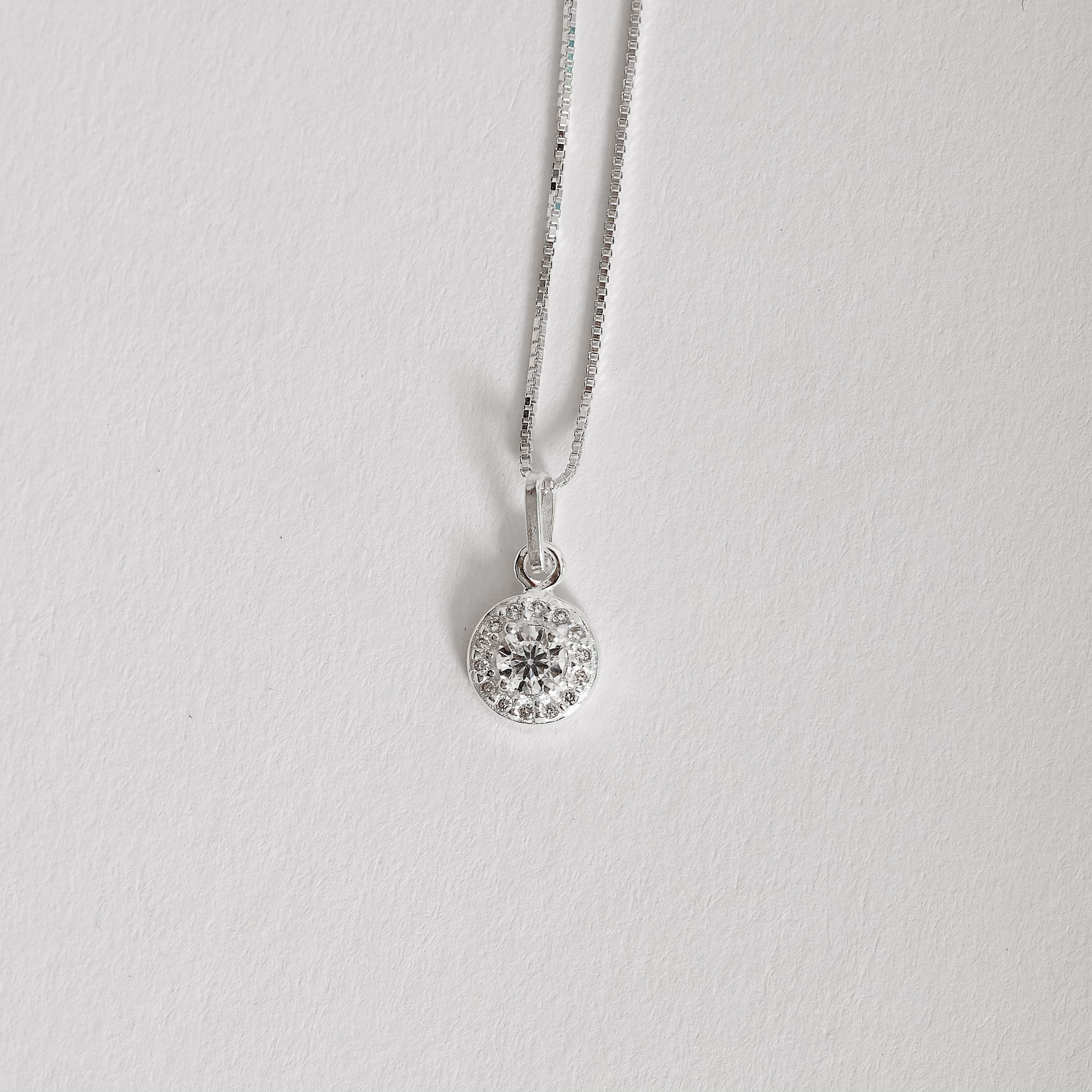 Imagem Colar pingente círculo cravejado 8mm 45cm