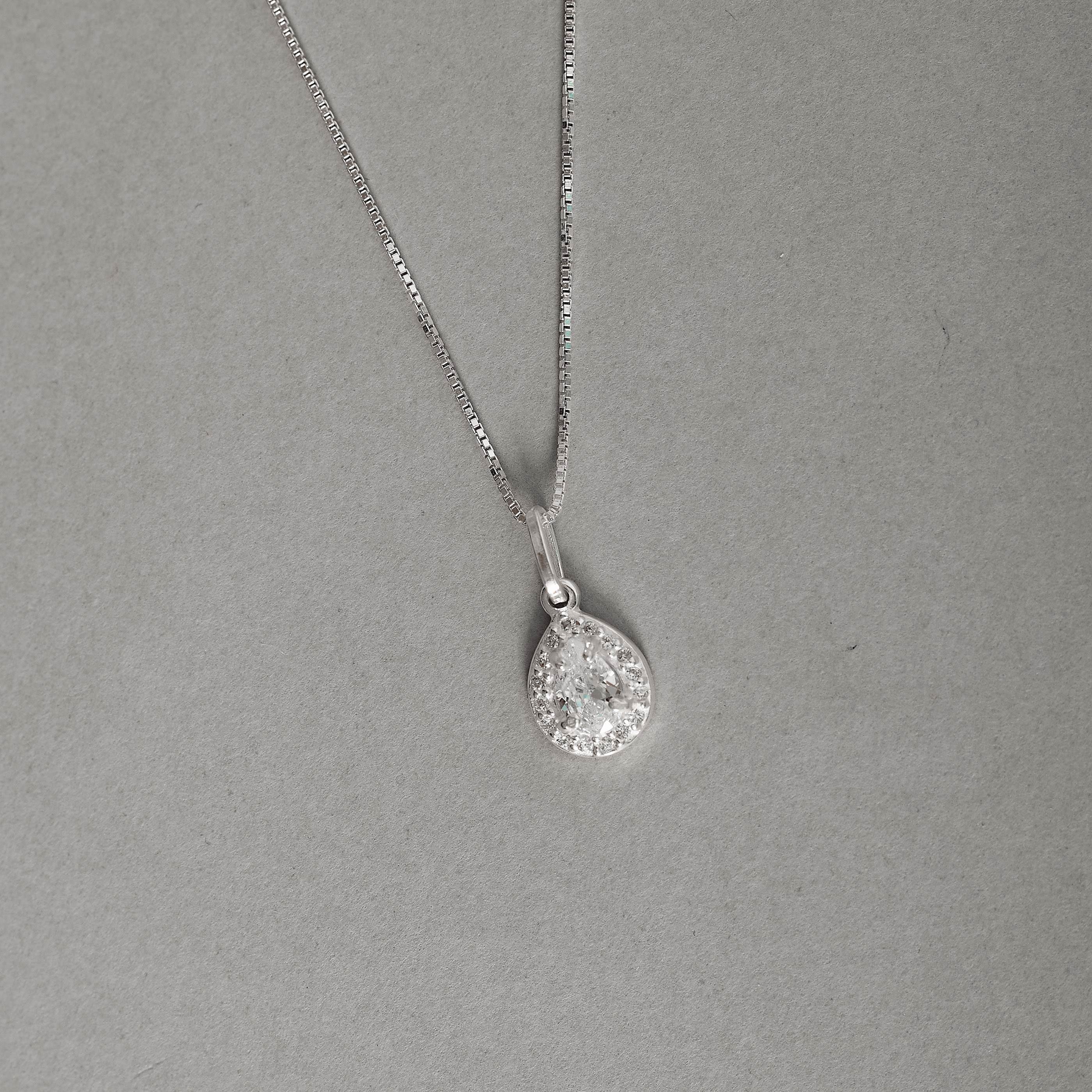 Imagem Colar pingente zircônia gota com cravejado 9mm 45cm