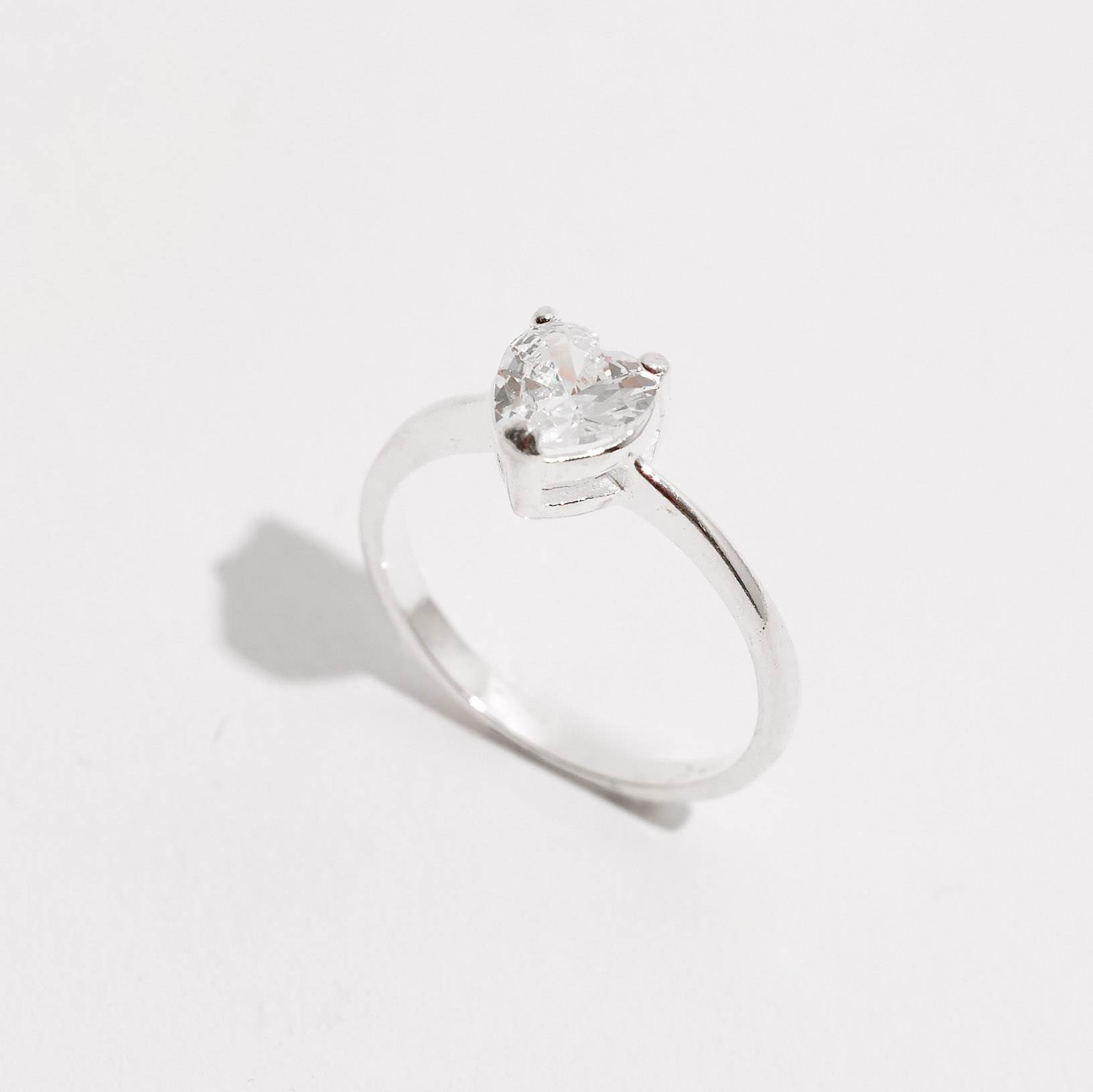 Imagem Anel zircônia coração