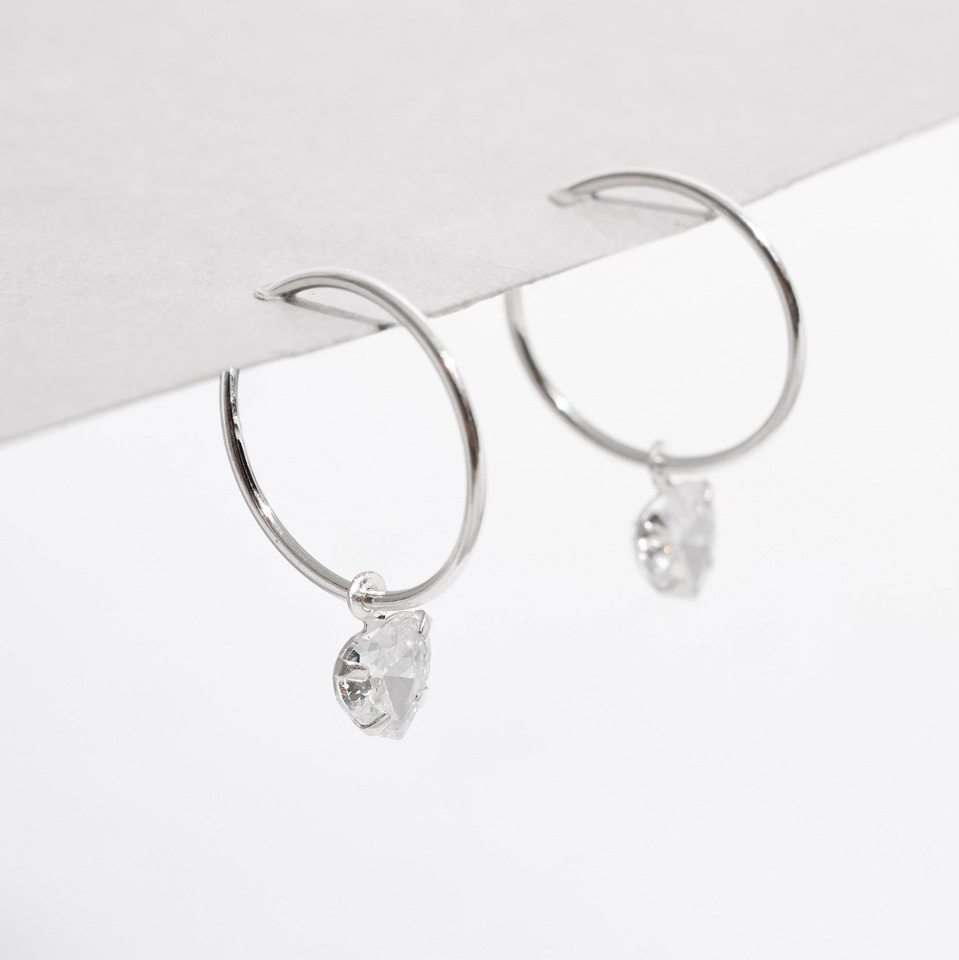 Imagem Secundária Argola 18mm pingente zircônia coração