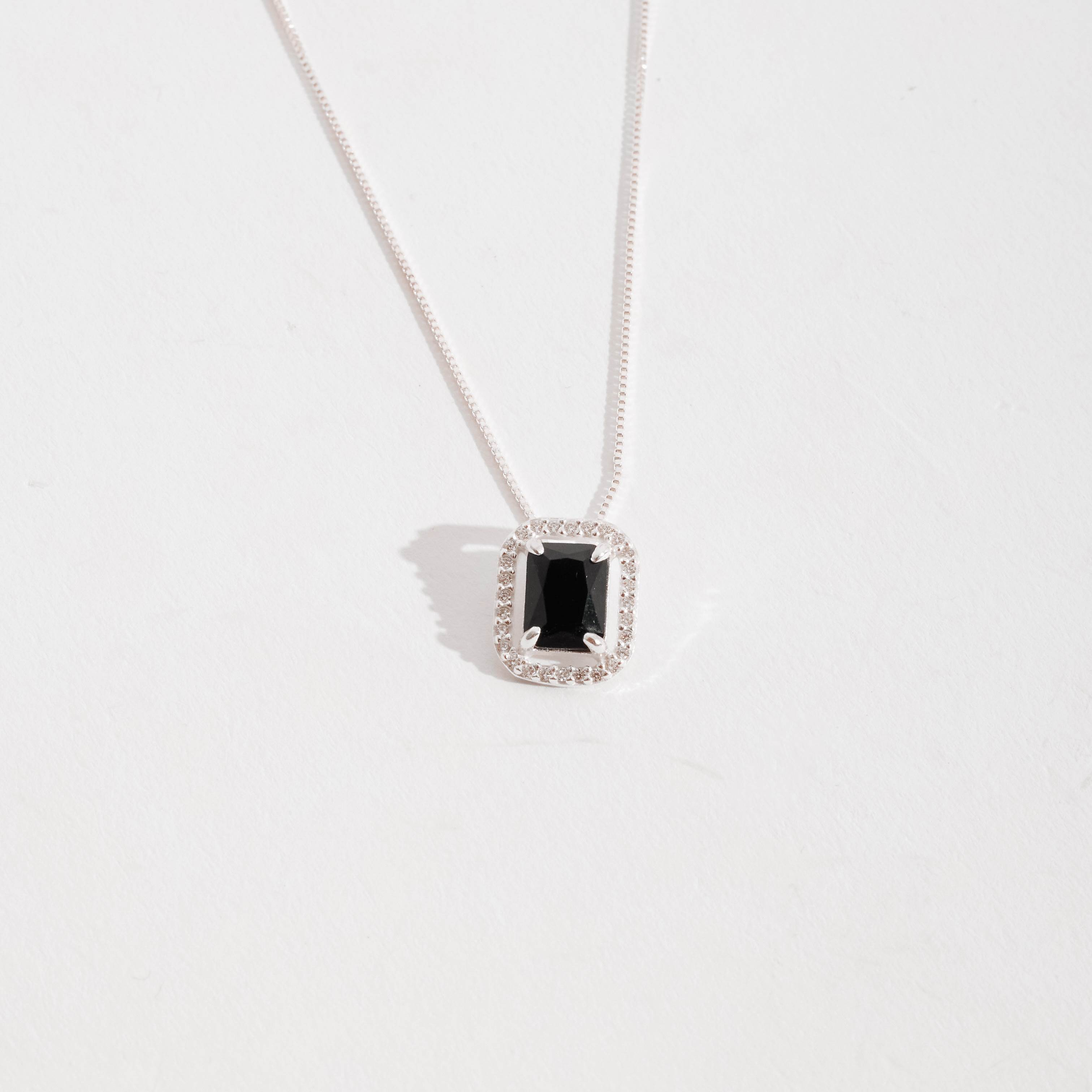 Imagem Secundária Colar zircônia retangular ônix com cravejado 13mm 45cm