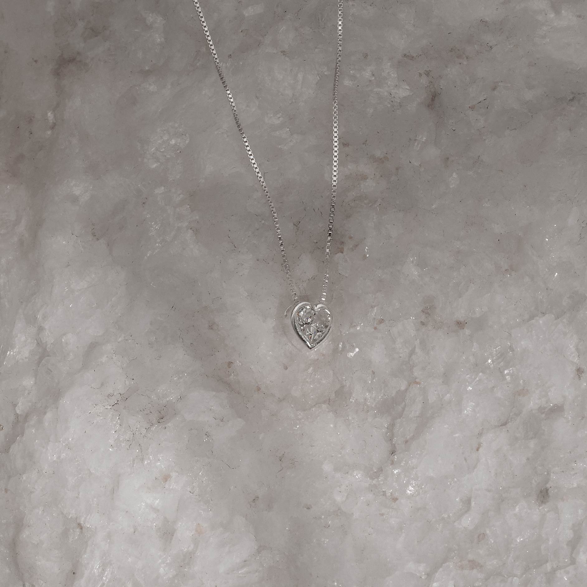 Imagem Secundária Colar zircônia coração embutida 6mm 40cm