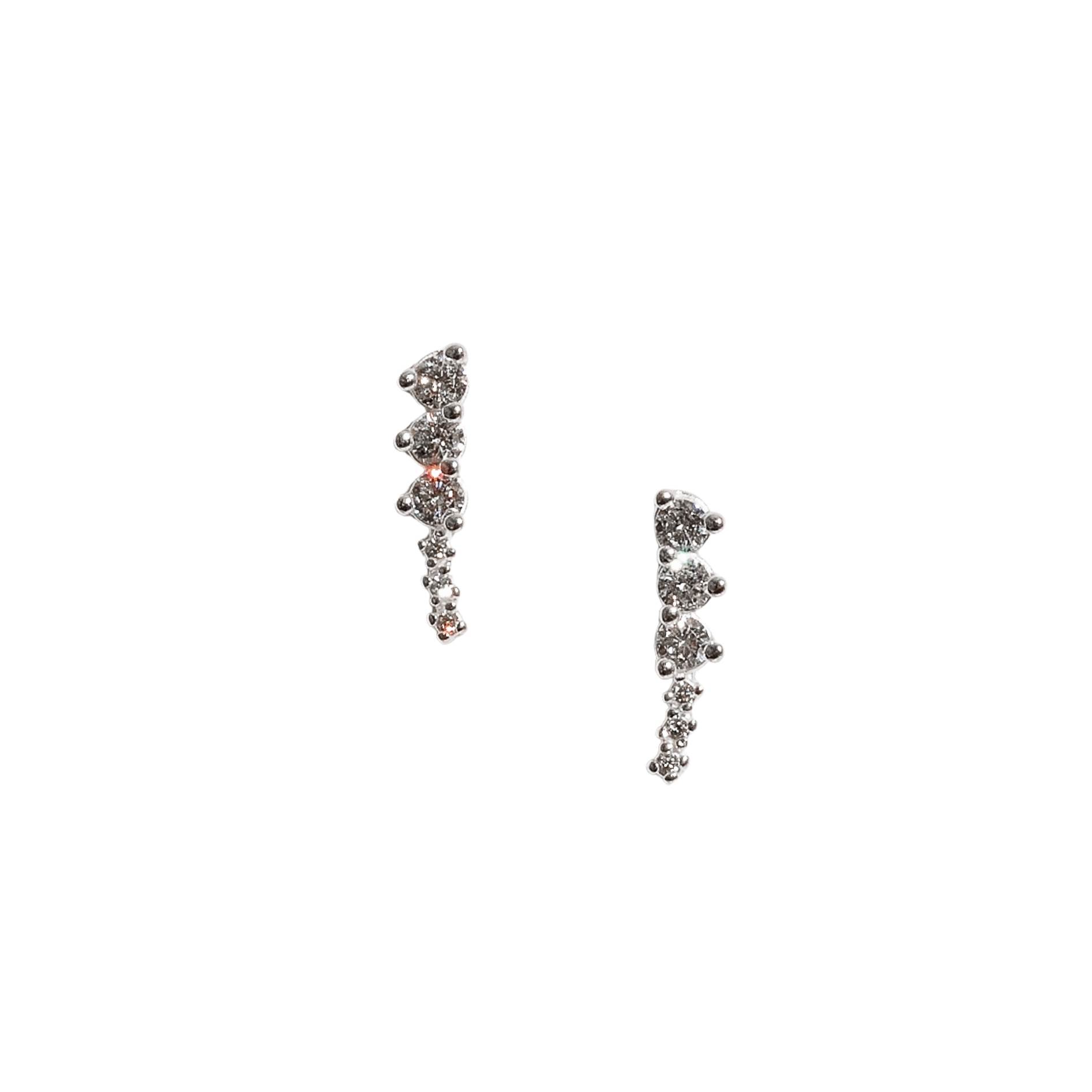 Imagem Brinco bastão curvo cravejado 17mm
