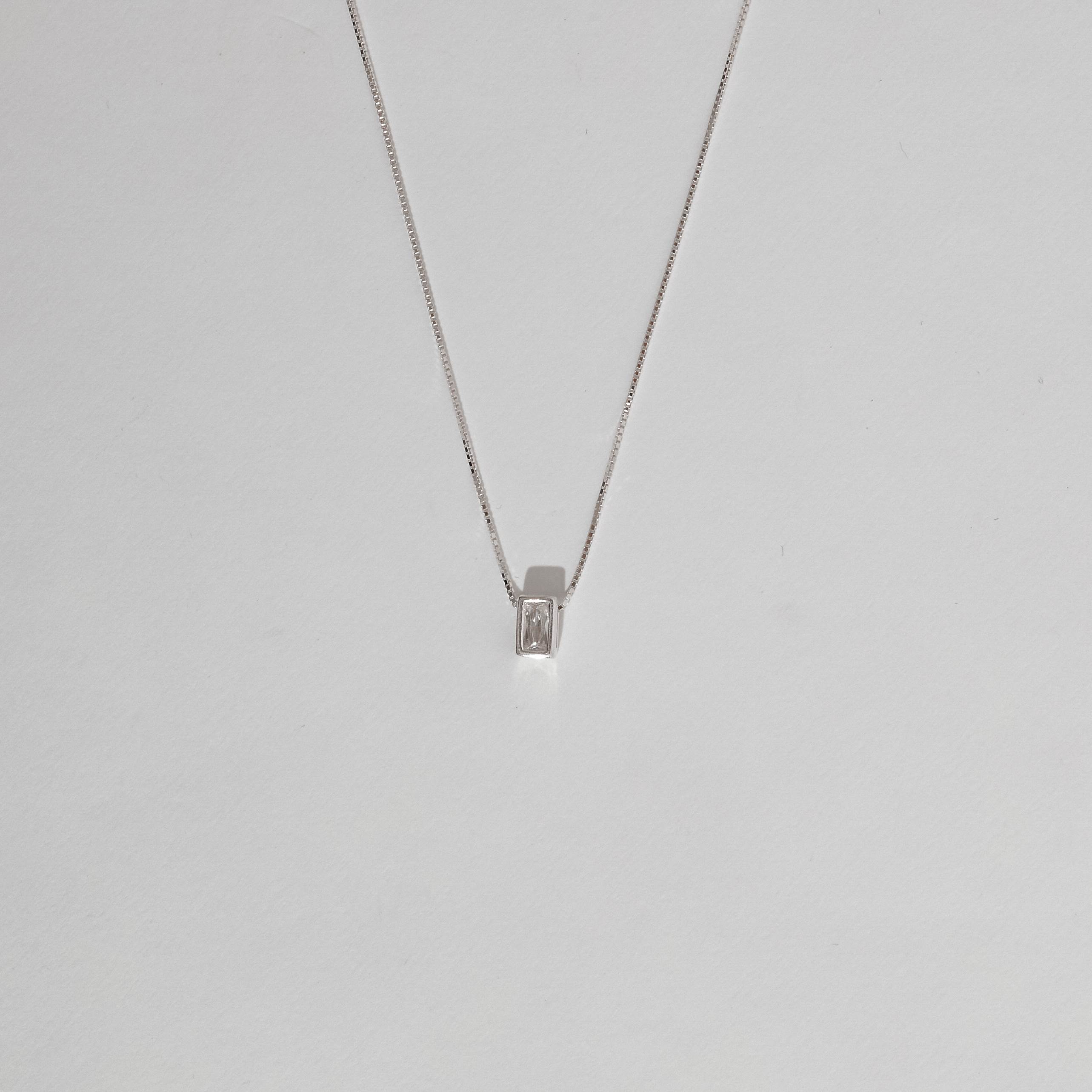 Imagem Colar zircônia retangular cristal 5mm 40cm