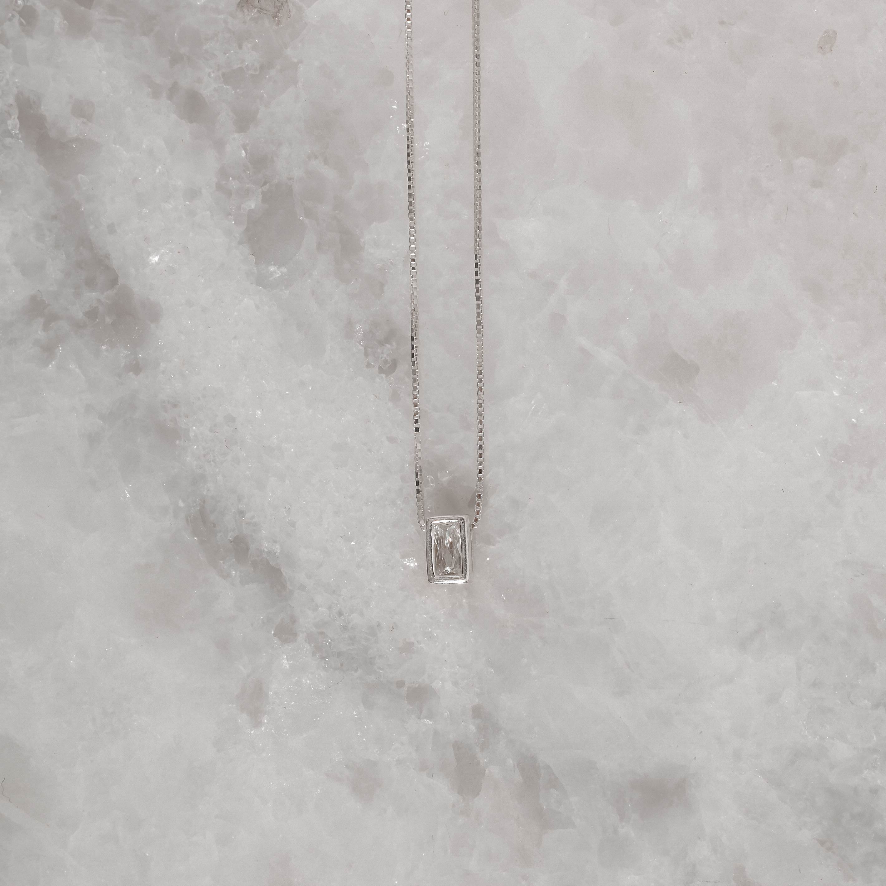 Imagem Secundária Colar zircônia retangular cristal 5mm 40cm