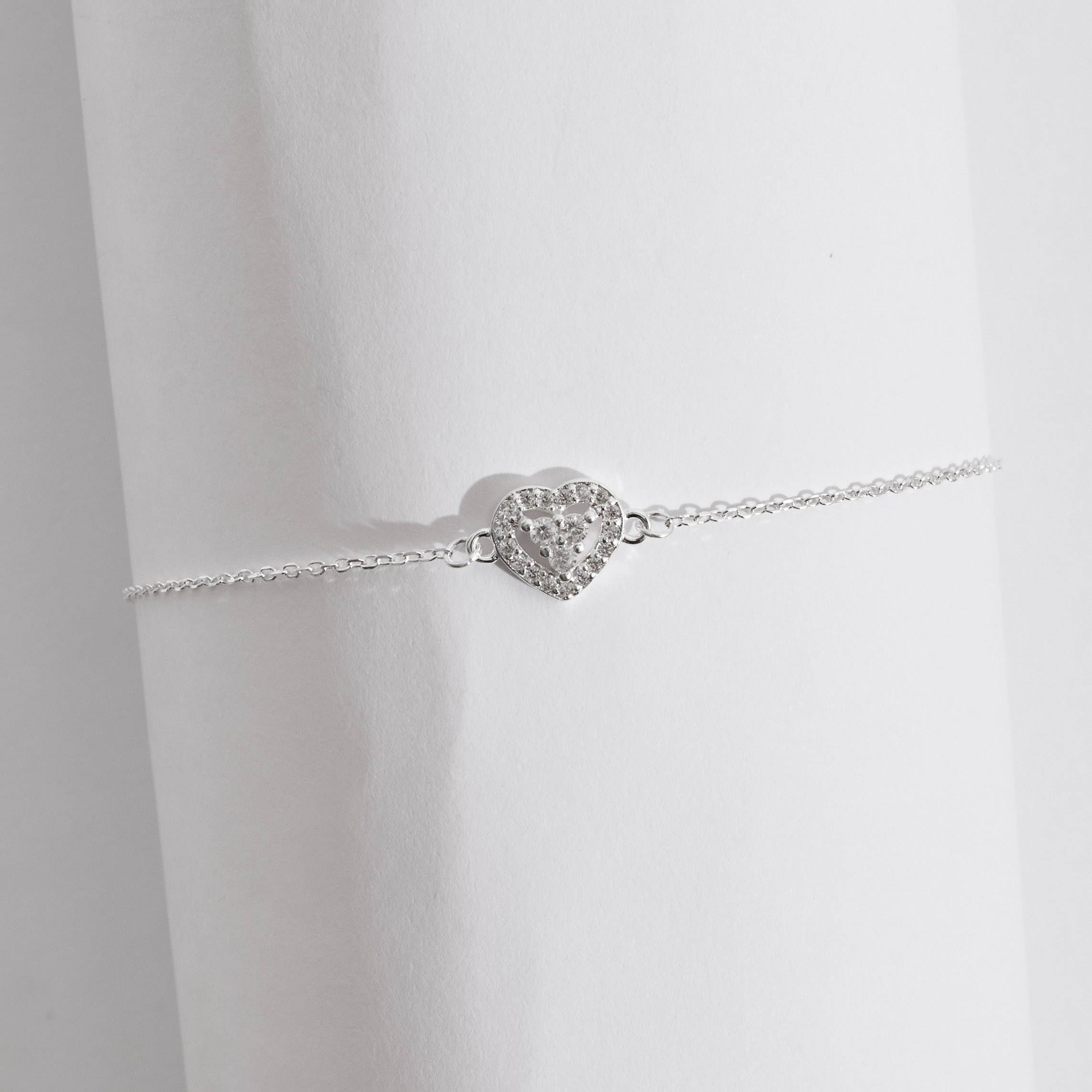 Pulseira entremeio coração vazado cravejado 8mm 16+4cm