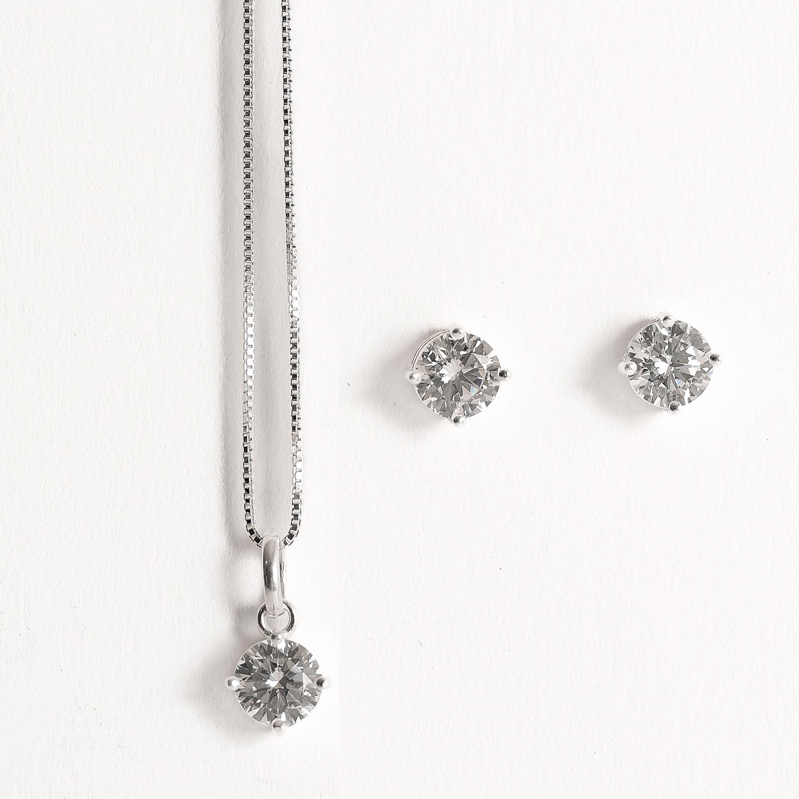 Imagem Conjunto brinco e colar zircônia redonda cristal 6mm 45cm
