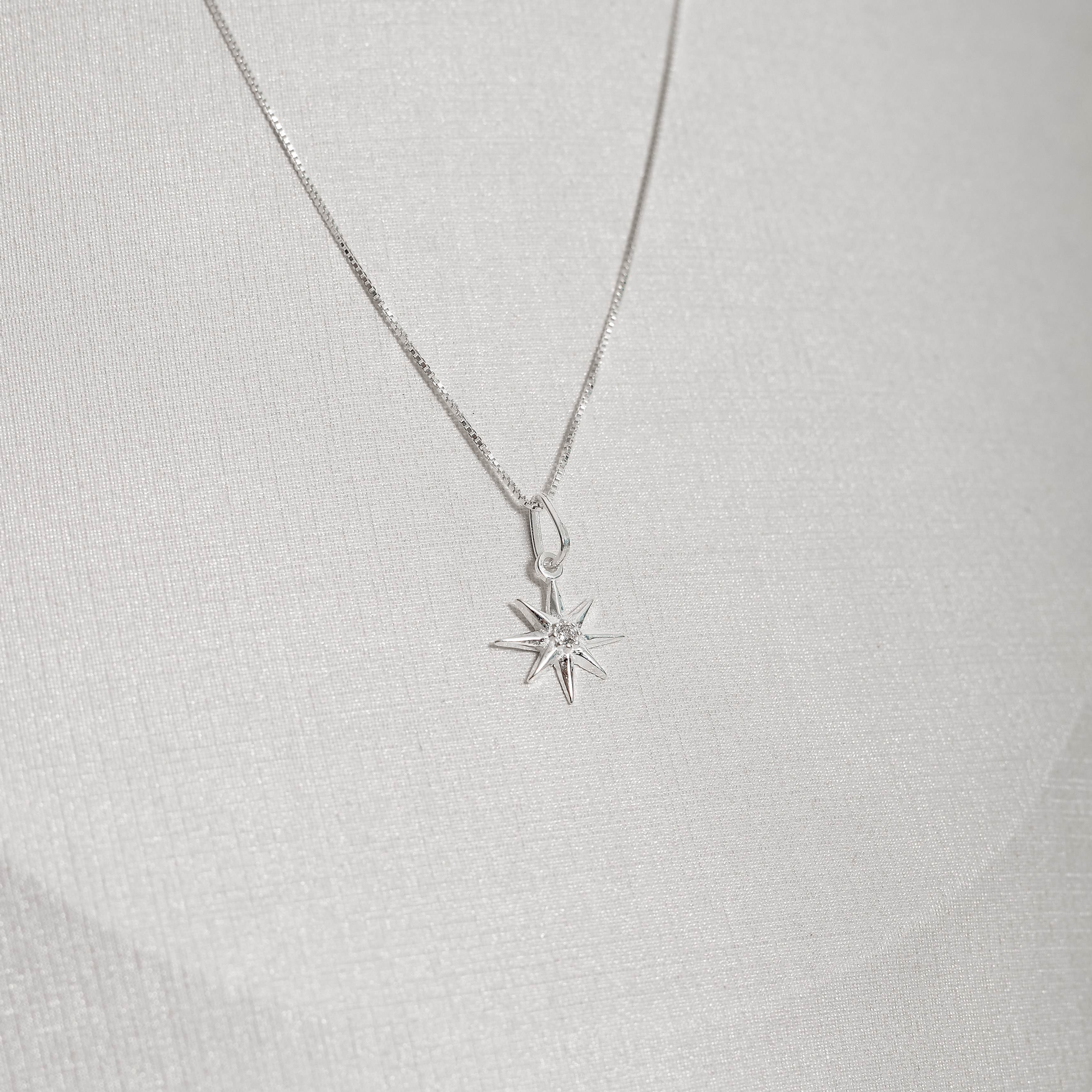 Imagem Secundária Colar pingente estrela 8 pontas 13mm 45cm