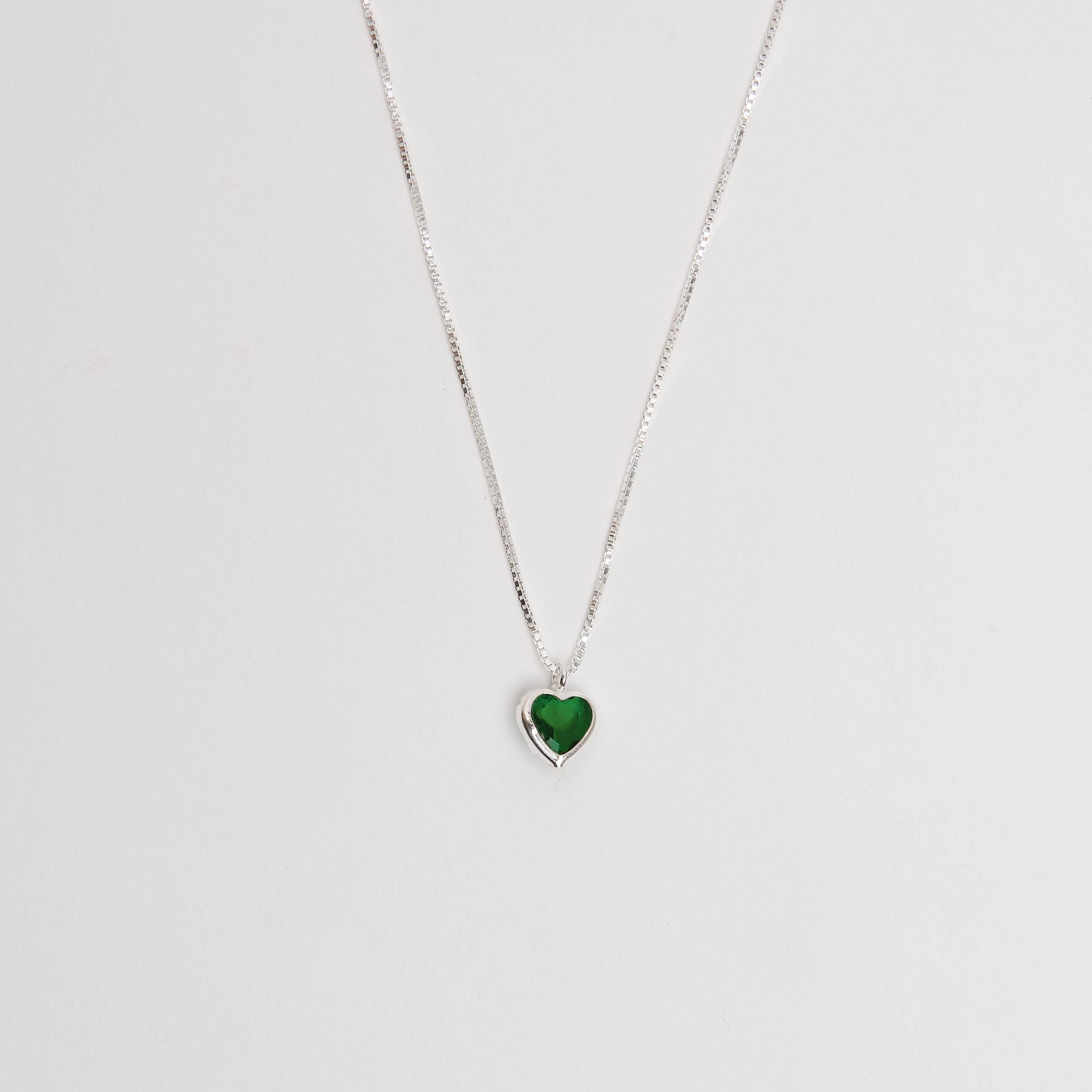 Colar zircônia coração esmeralda embutida 6mm 40cm