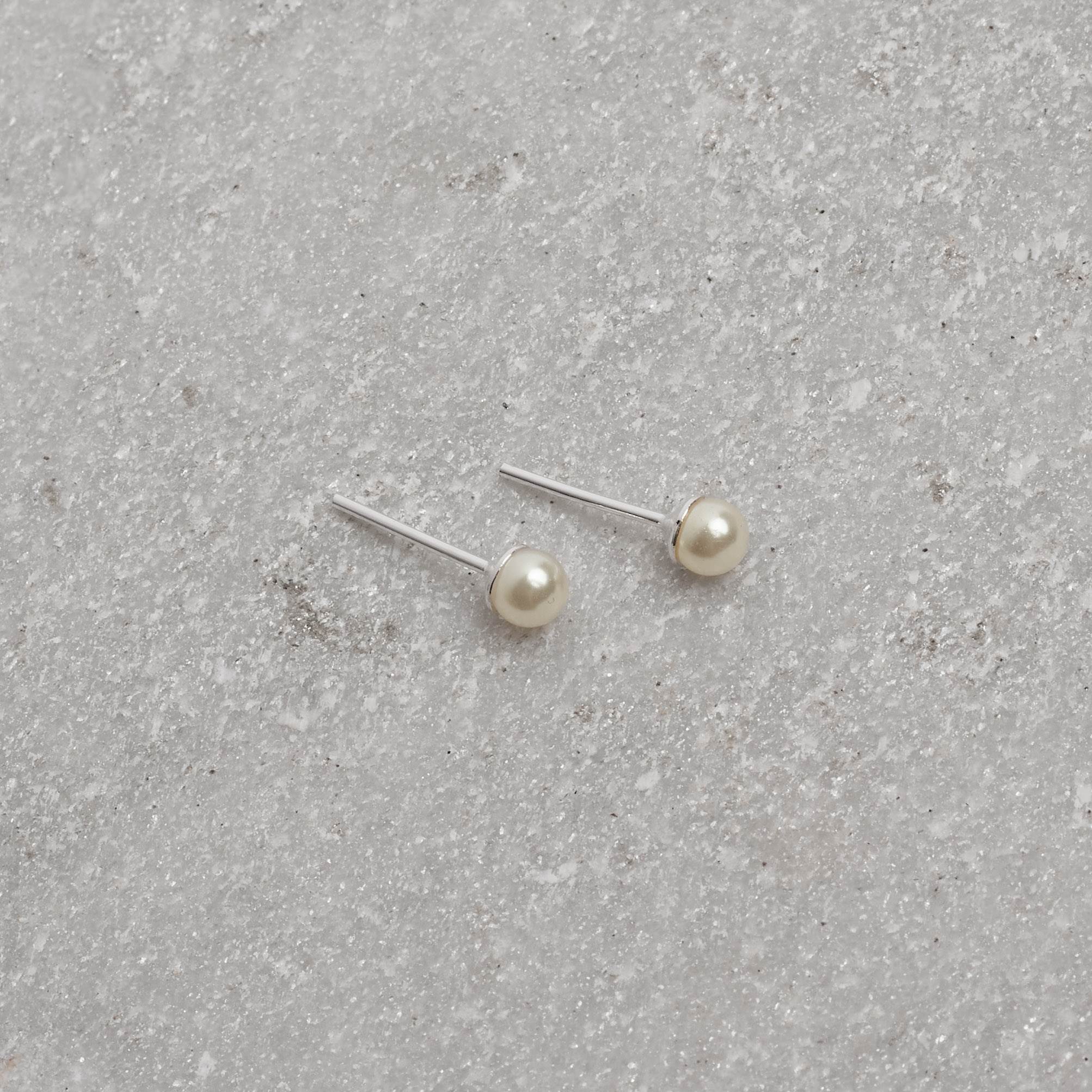 Imagem Secundária Brinco pérola 4mm