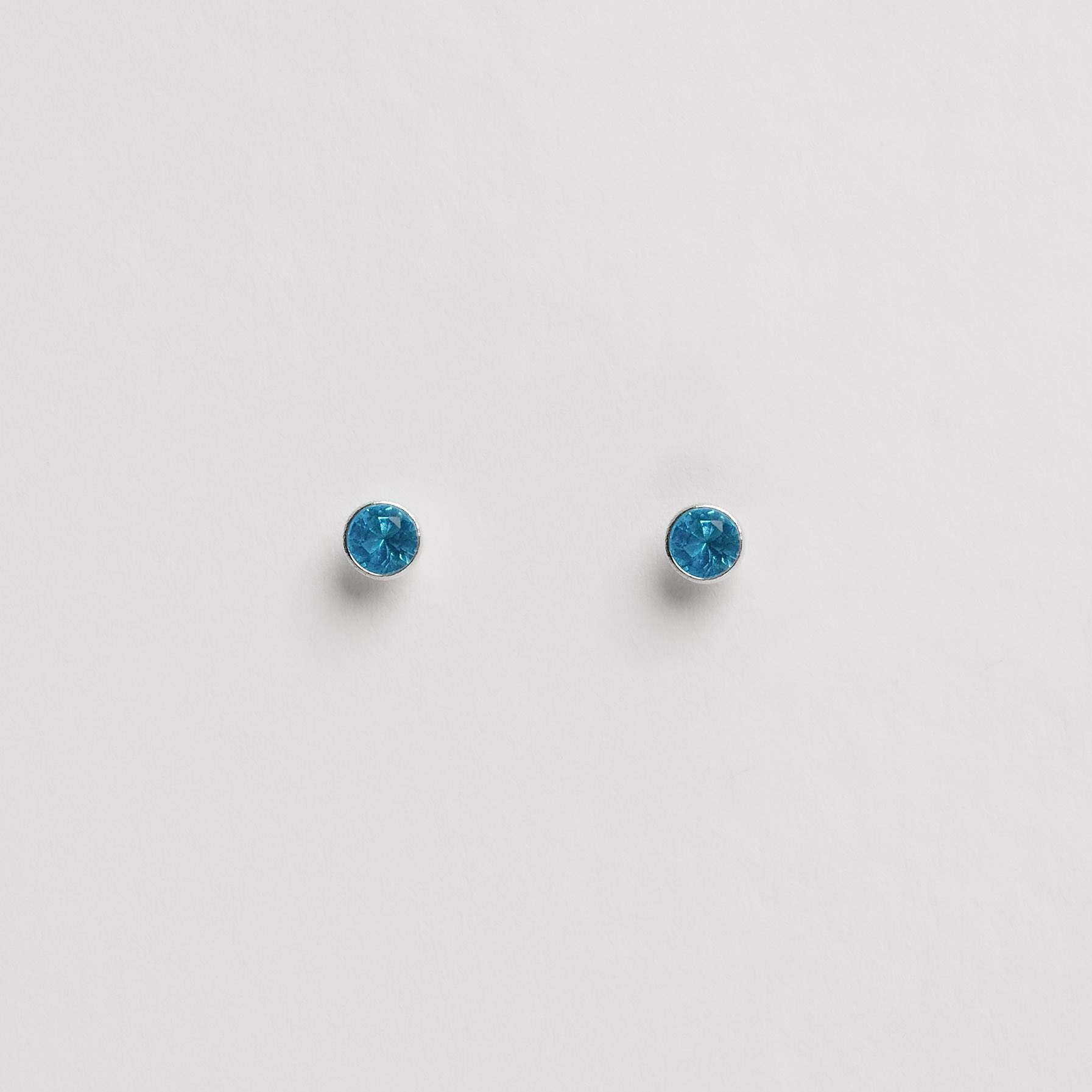 Imagem Brinco infantil zircônia azul claro 3mm tarraxa baby - CI