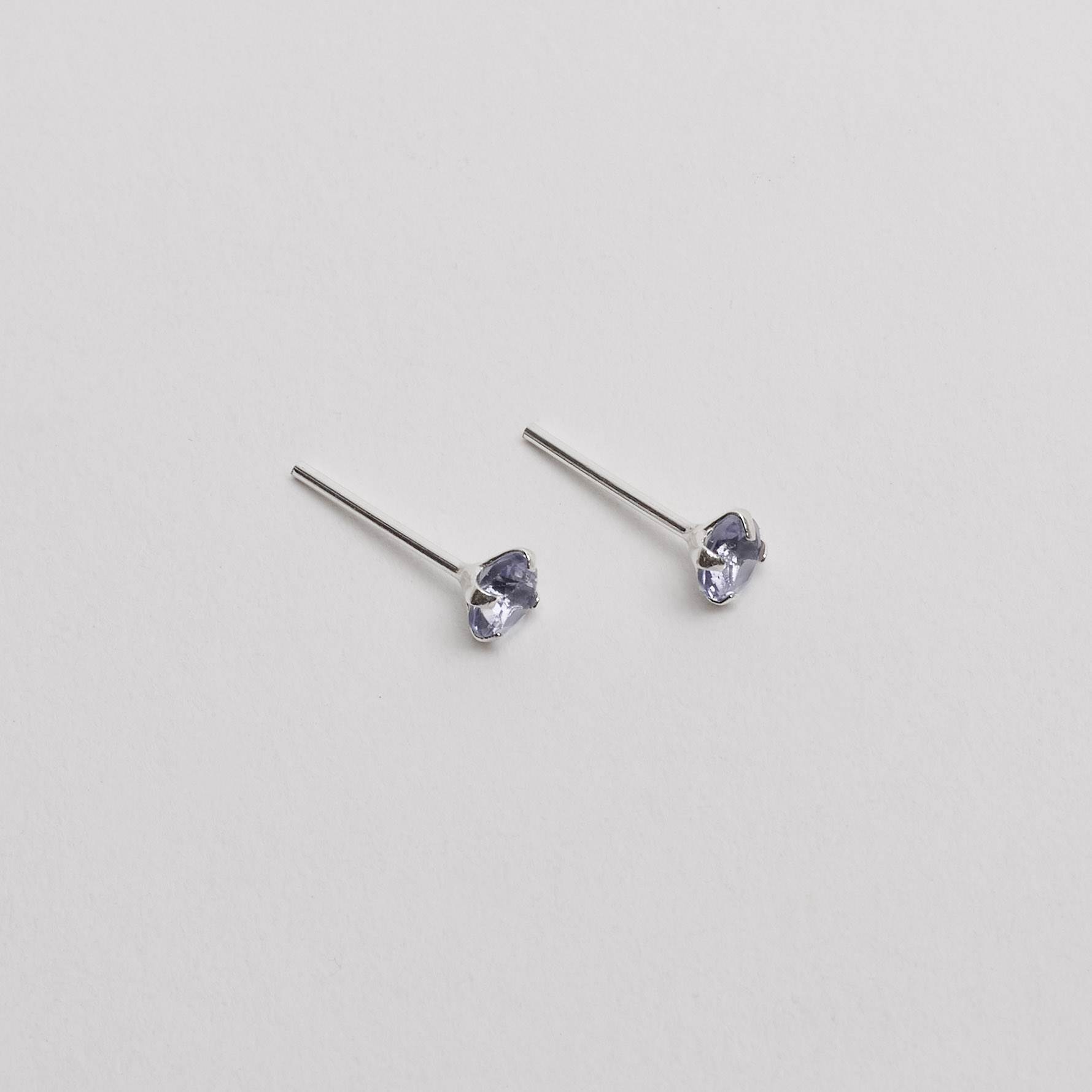 Brinco zircônia redonda lilás 3mm