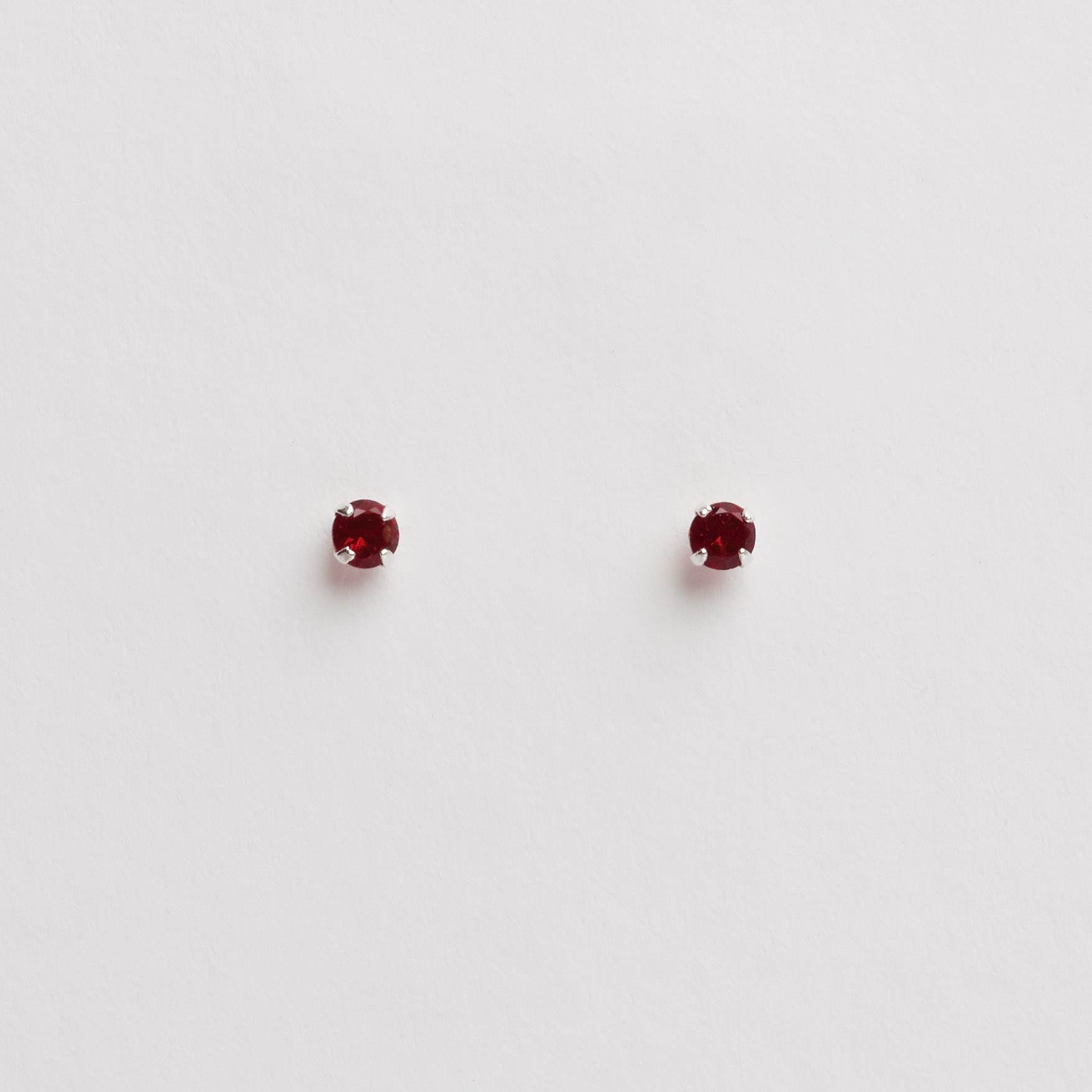 Brinco zircônia redonda rubi 3mm