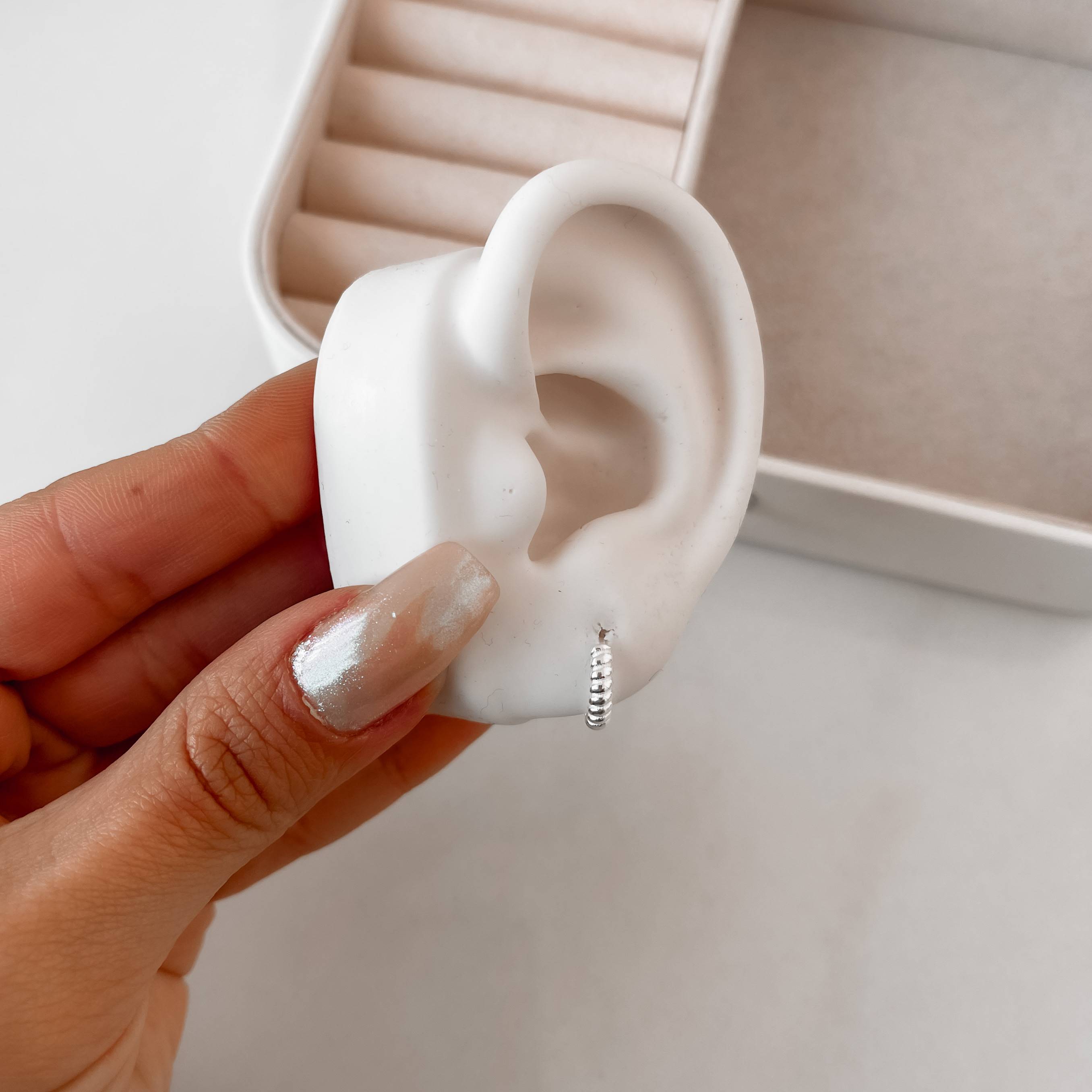 Imagem Secundária Argola click 11mm torcida