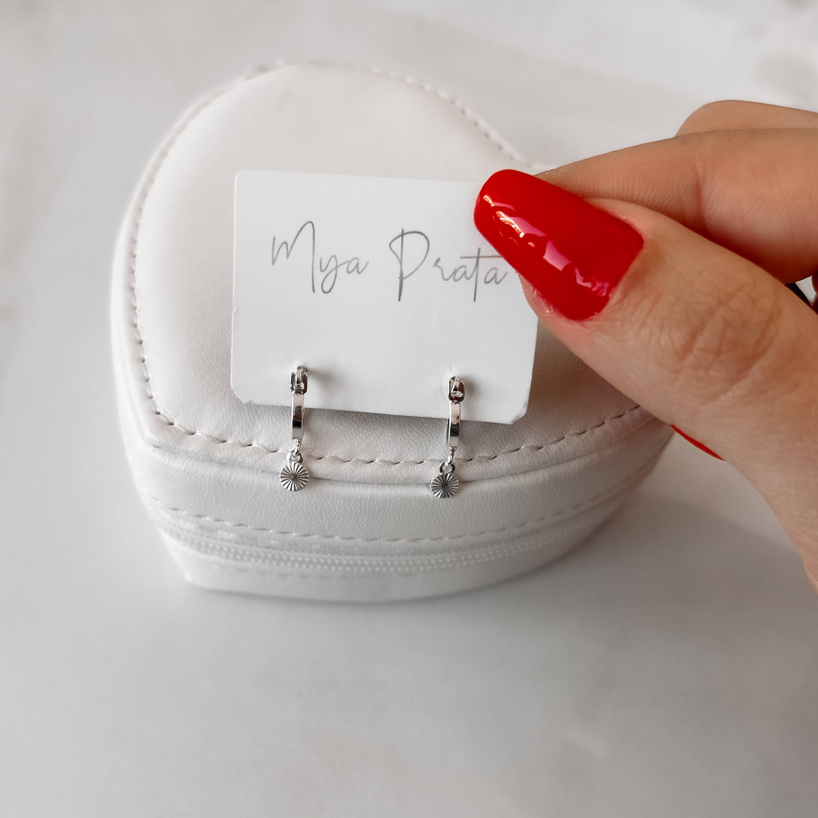 Imagem Argola 9mm trava pingente medalha com vinco