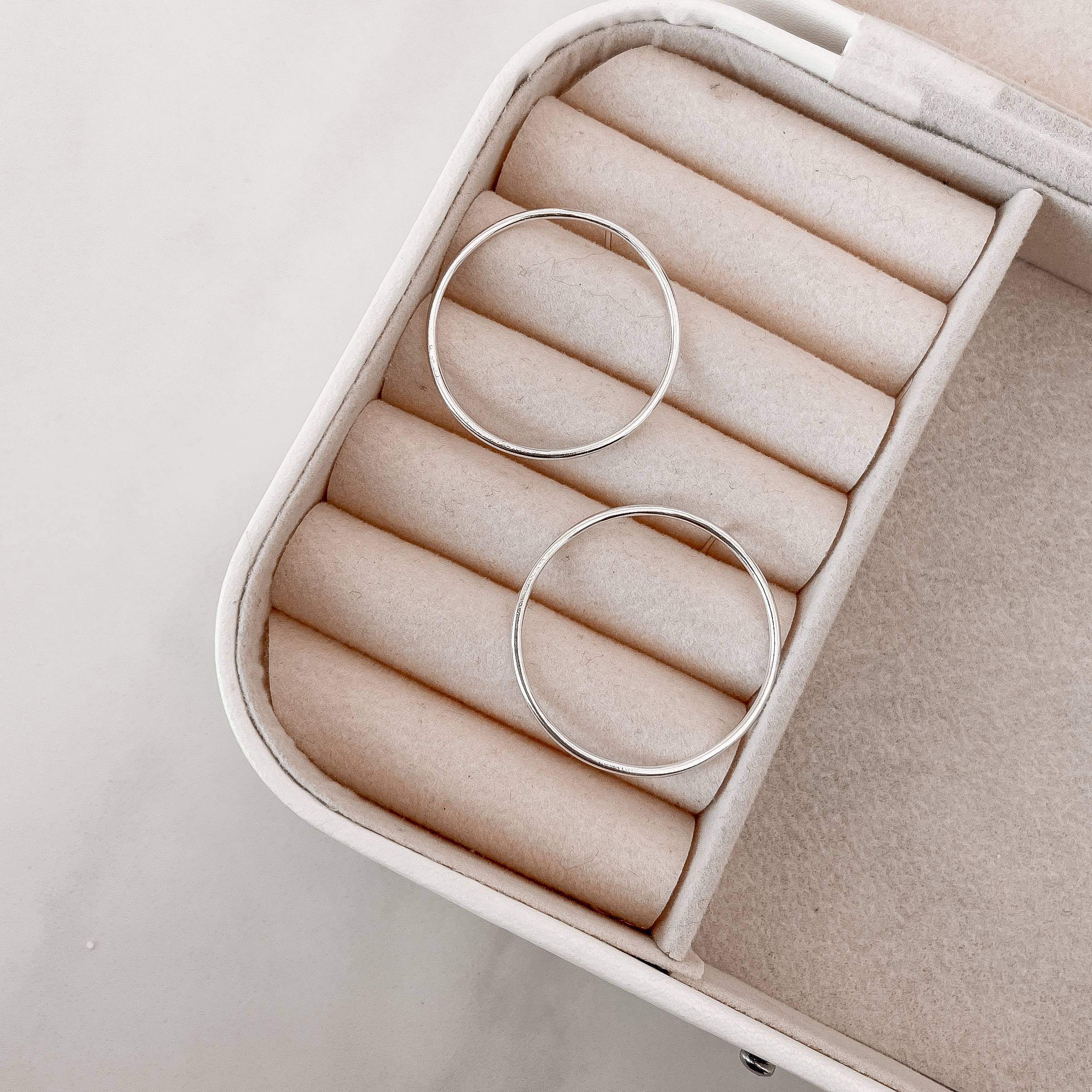 Imagem Brinco circulo vazado 32mm fio redondo