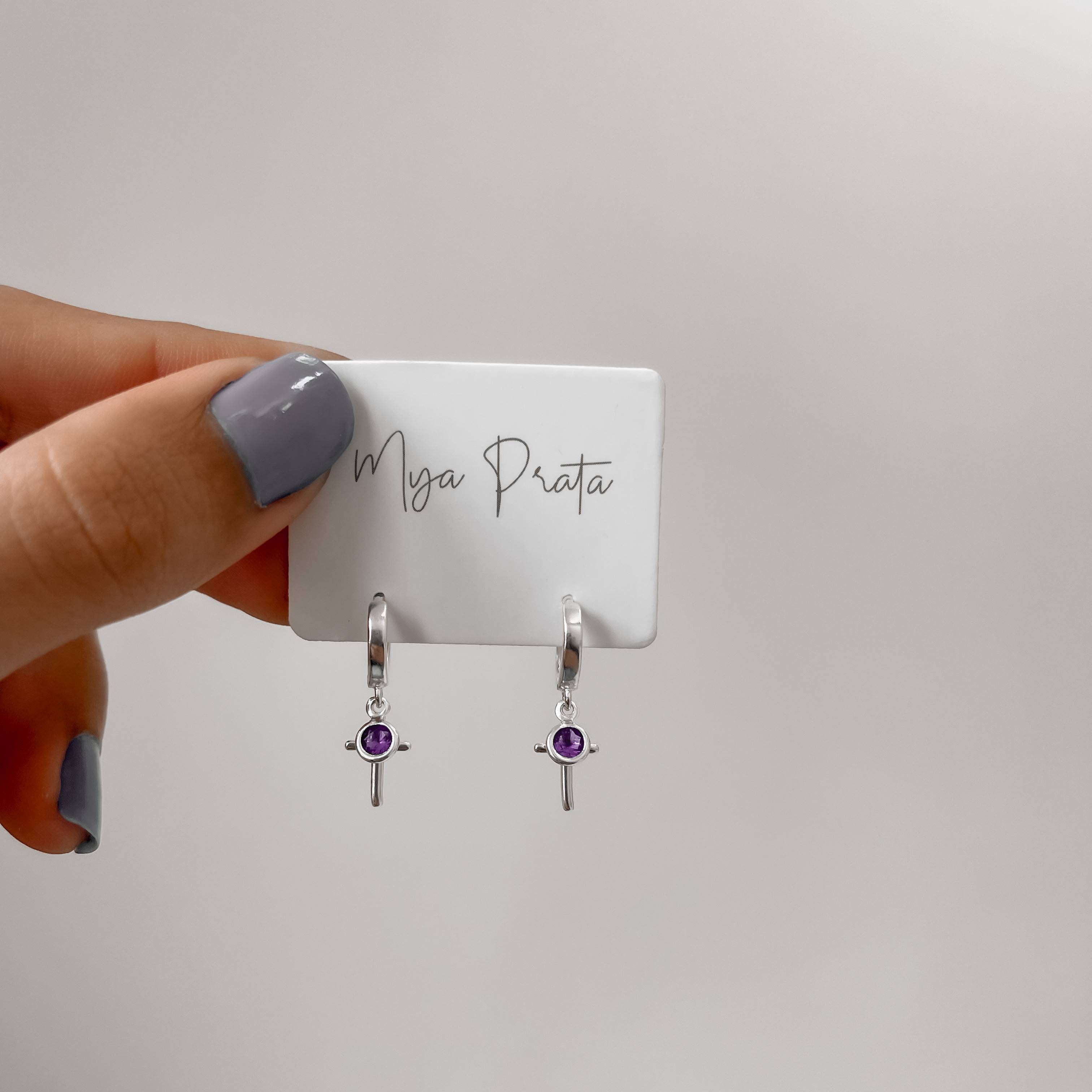 Imagem Argola click 10mm pingentes cruz e zircônia lilás