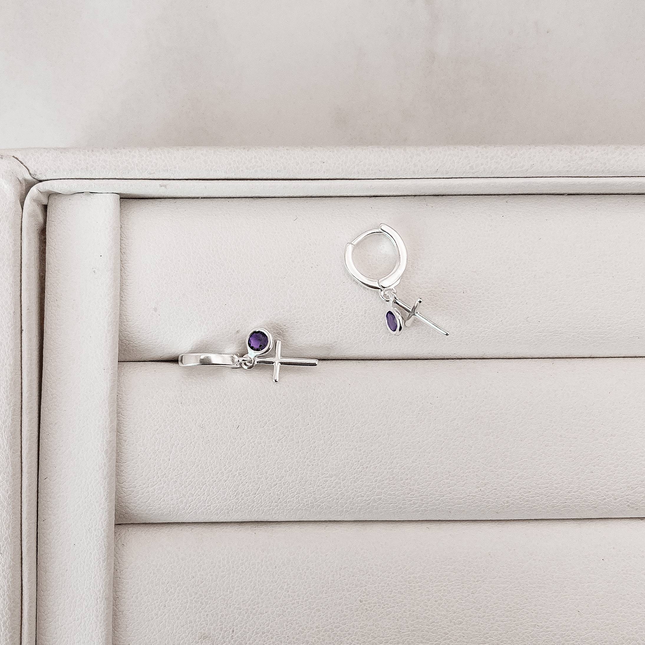 Imagem Secundária Argola click 10mm pingentes cruz e zircônia lilás