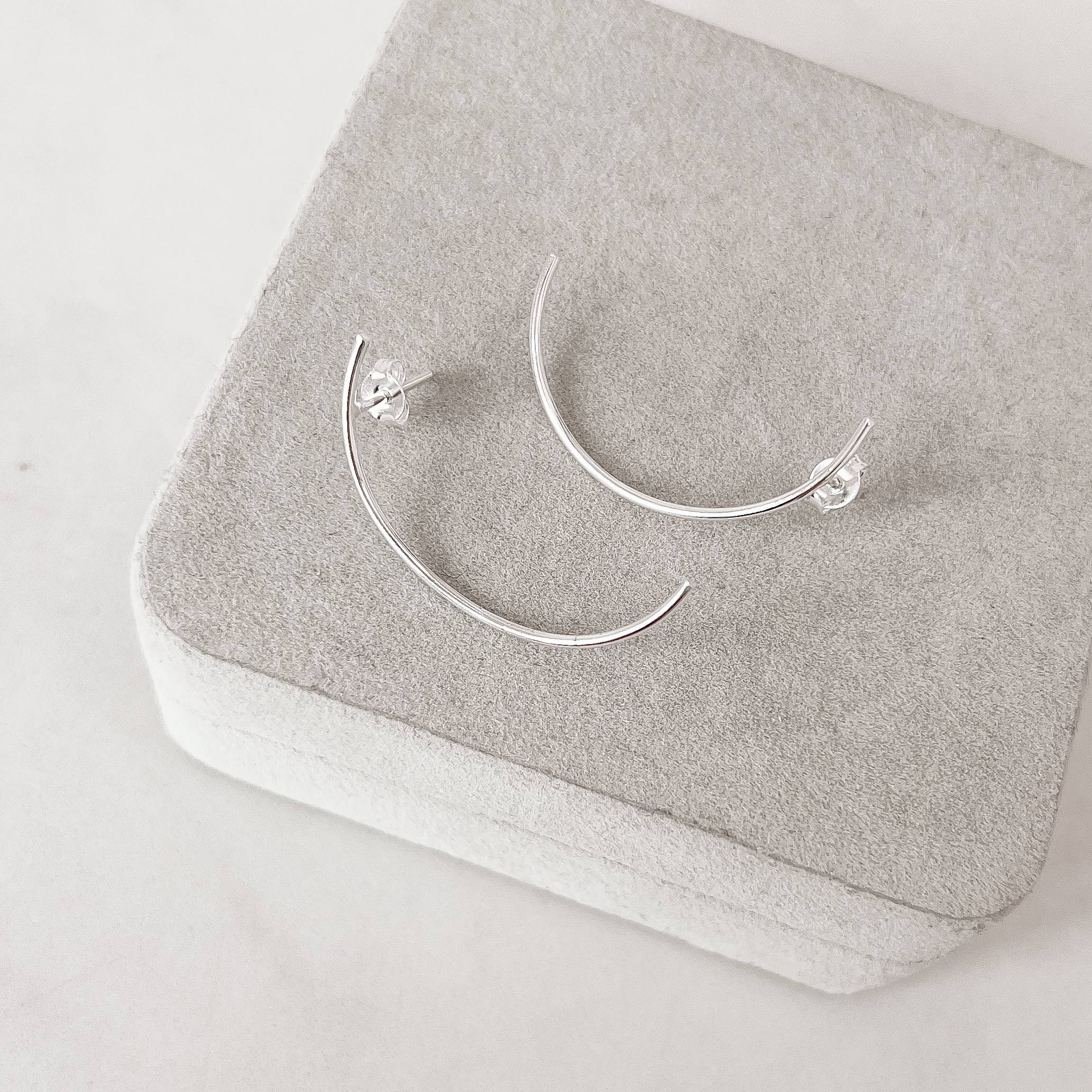 Imagem Brinco fio redondo 37mm