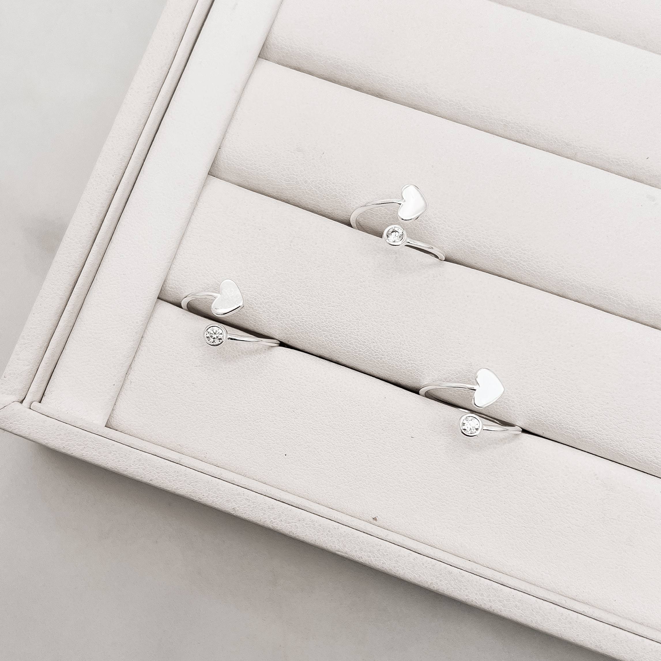 Imagem Anel coração cheio e zircônia regulável P