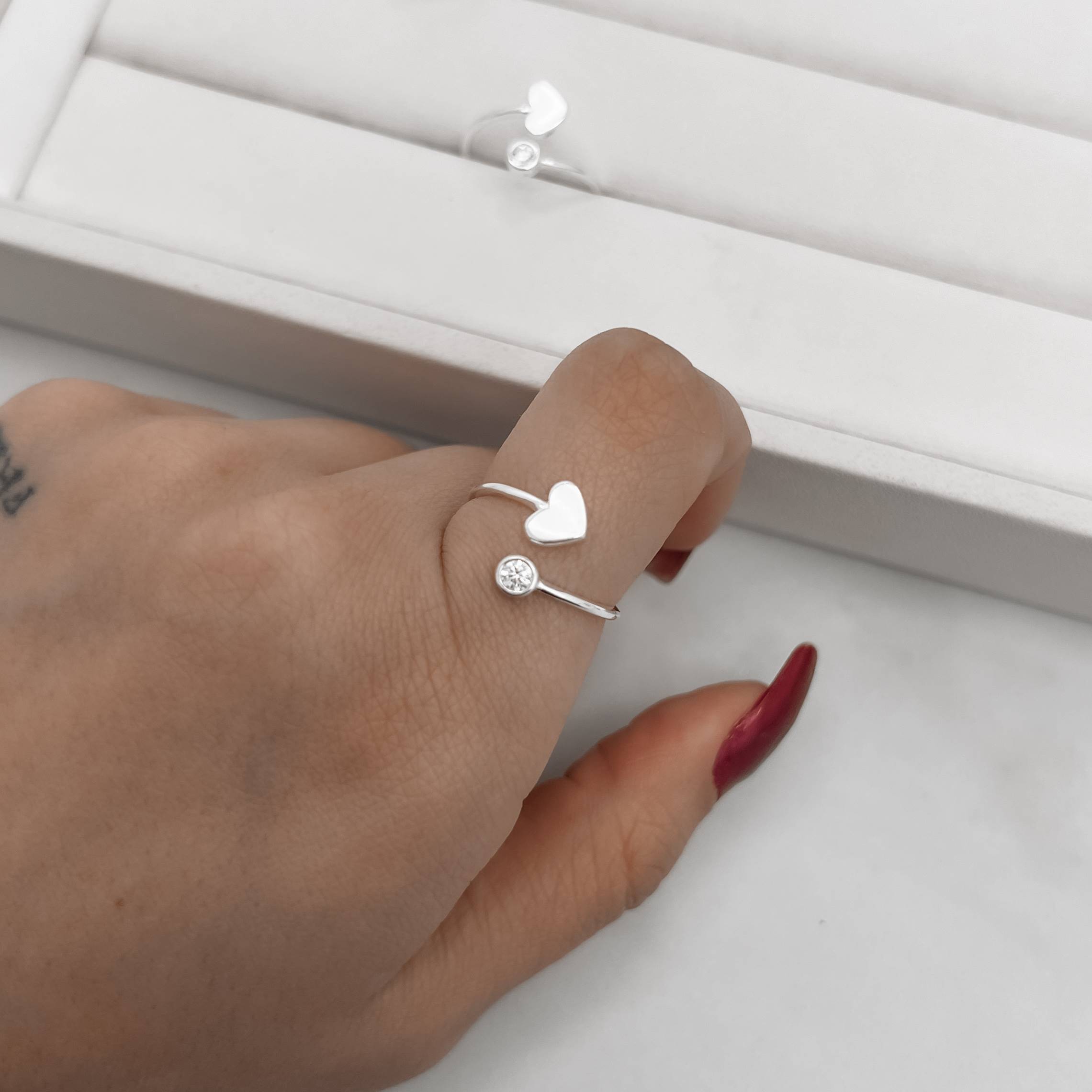 Imagem Secundária Anel coração cheio e zircônia regulável P