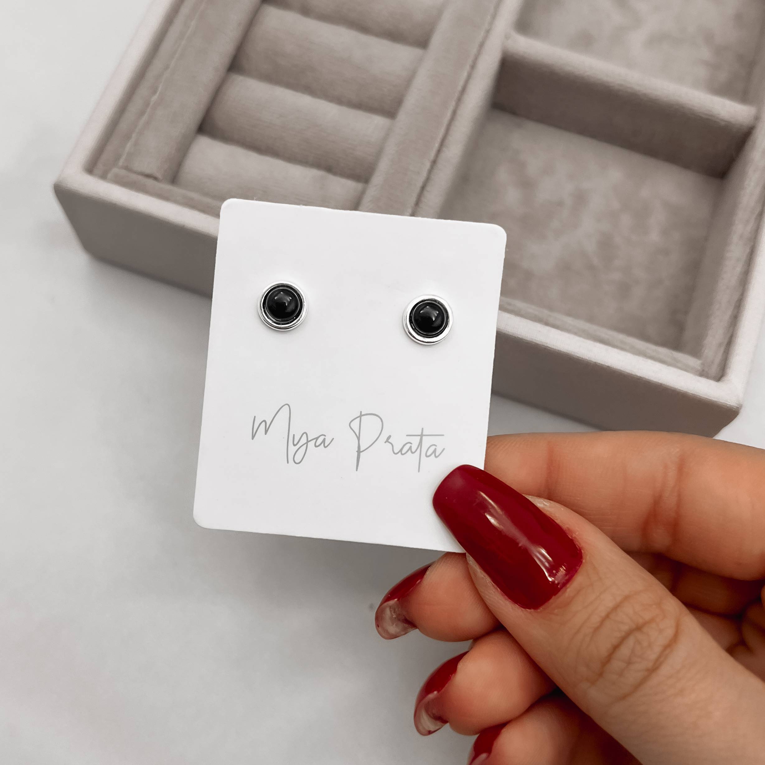 Imagem Secundária Brinco pedra ônix 7mm