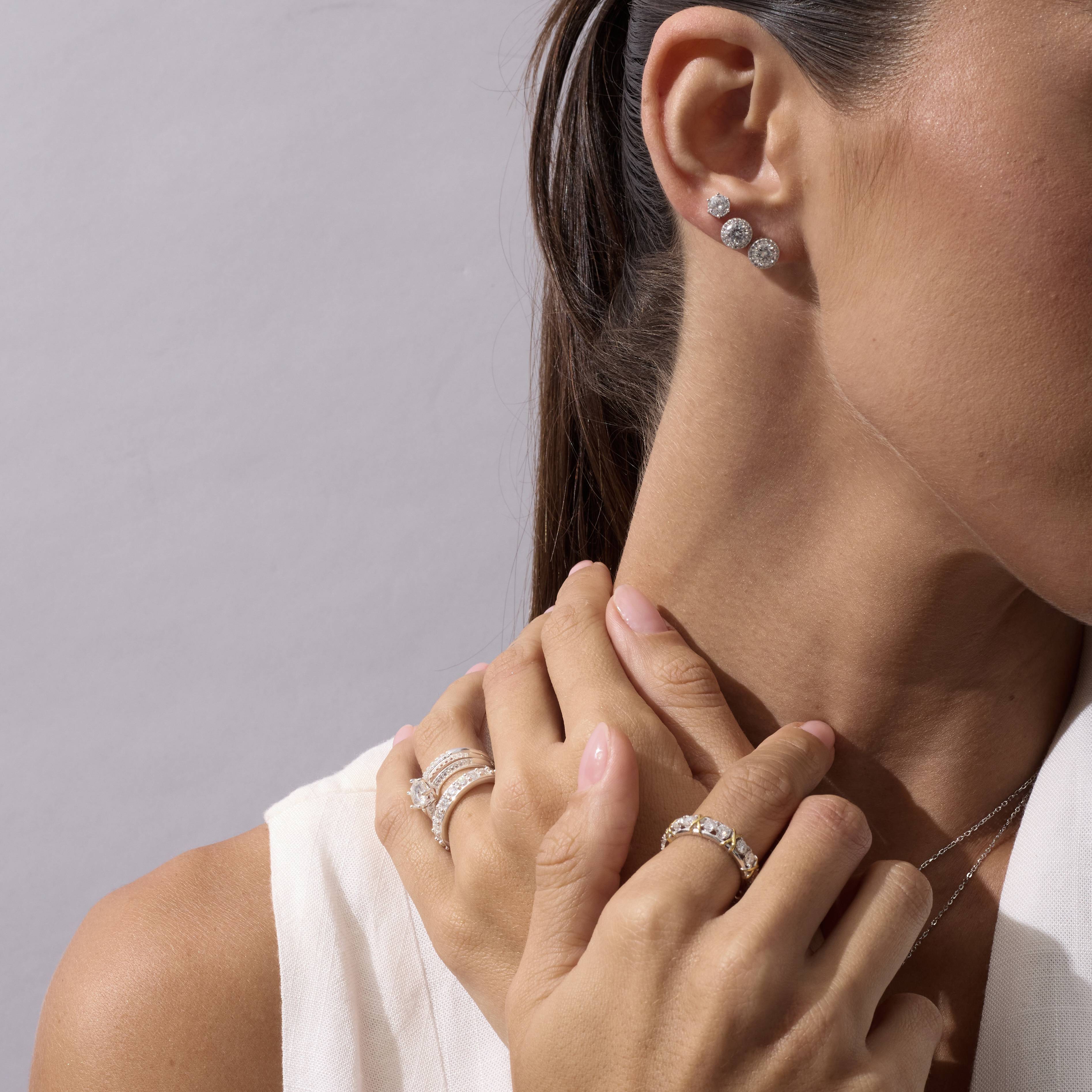 Imagem Secundária Brinco moissanite 5mm com cravejado cristal ródio