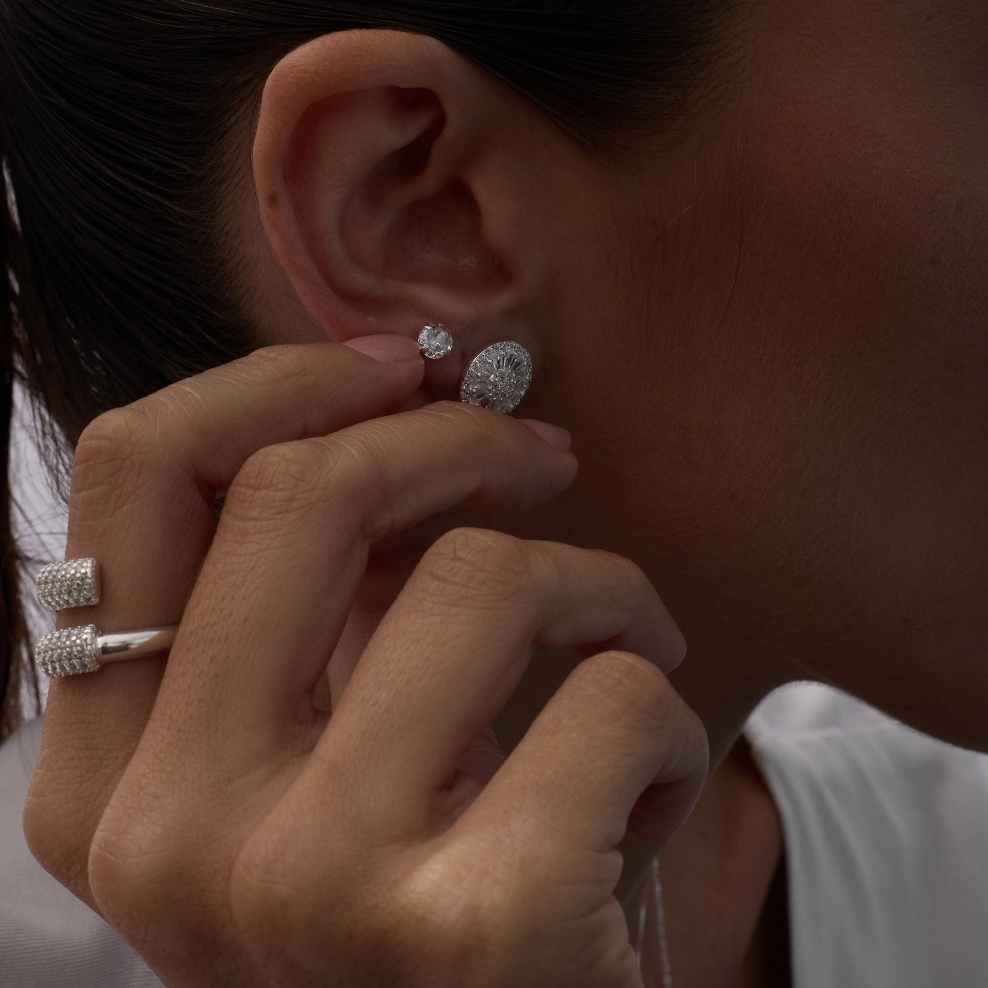 Imagem Secundária Brinco botão cravejado 13mm