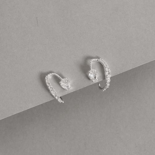 Brinco zircônia gota com ear hook cravejado 19mm