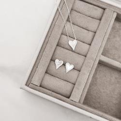 Conjunto brinco e colar coração madrepérola com cravejado 11mm corrente cadeado 45+5cm