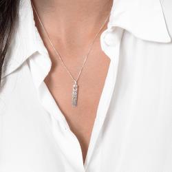 Colar pingente placa sorte 45cm