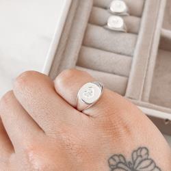 Anel dedinho coração cravejado