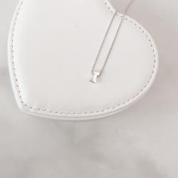 Colar letra I detalhe zircônia 7mm 45cm