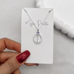 Colar medalha Nsa. Sra. Aparecida vazada cravejada zircônia lilás 20mm corrente cadeadinho 45cm