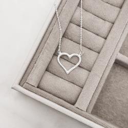 Colar coração vazado com bolinhas 19mm corrente cadeado 45cm com alongadora