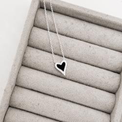 Colar coração pedra ônix com cravejado 11mm corrente cadeado 45+5cm