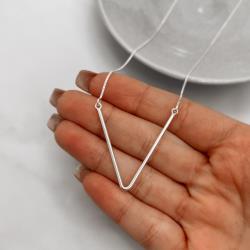 Colar V 32mm v15 40cm com alongadora