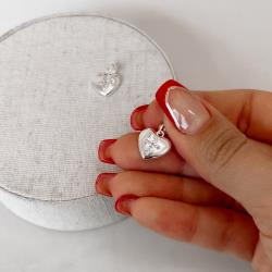 Pingente coração com cruz cravejada 11mm