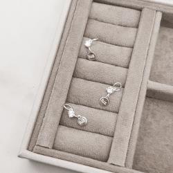 Pingente zircônia cristal 4mm com placa escrito luz 6mm