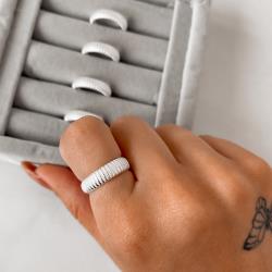 Anel aliança riscado