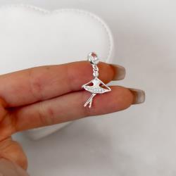 Berloque pingente bailarina cravejada detalhe resina 18mm